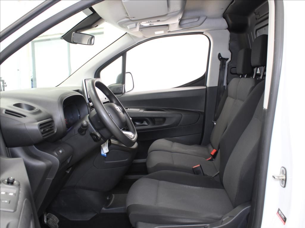 Toyota Proace, 1,5 D Tážné AC Senzory 1.maj Č - fotka 6