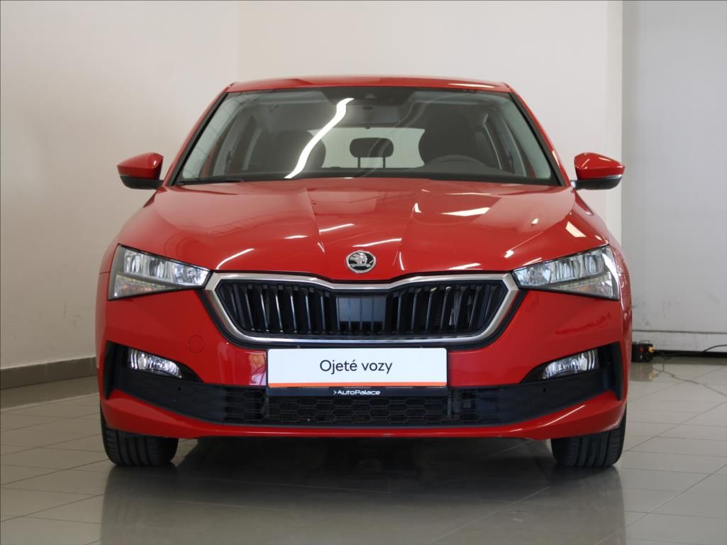 Škoda Scala, 1,0 TSi 85kW 2.maj.ČR 94tkm. - fotka 2