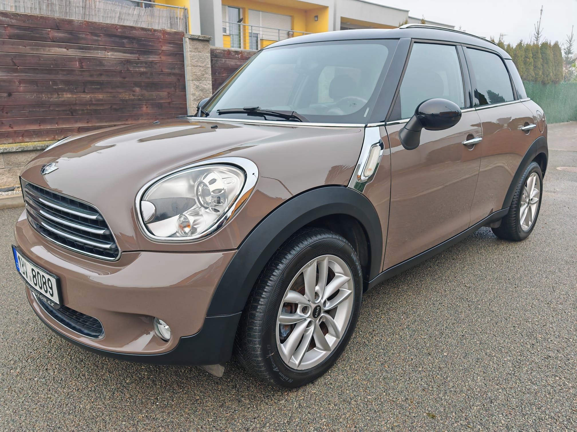 Mini Countryman, Cooper 1.6i