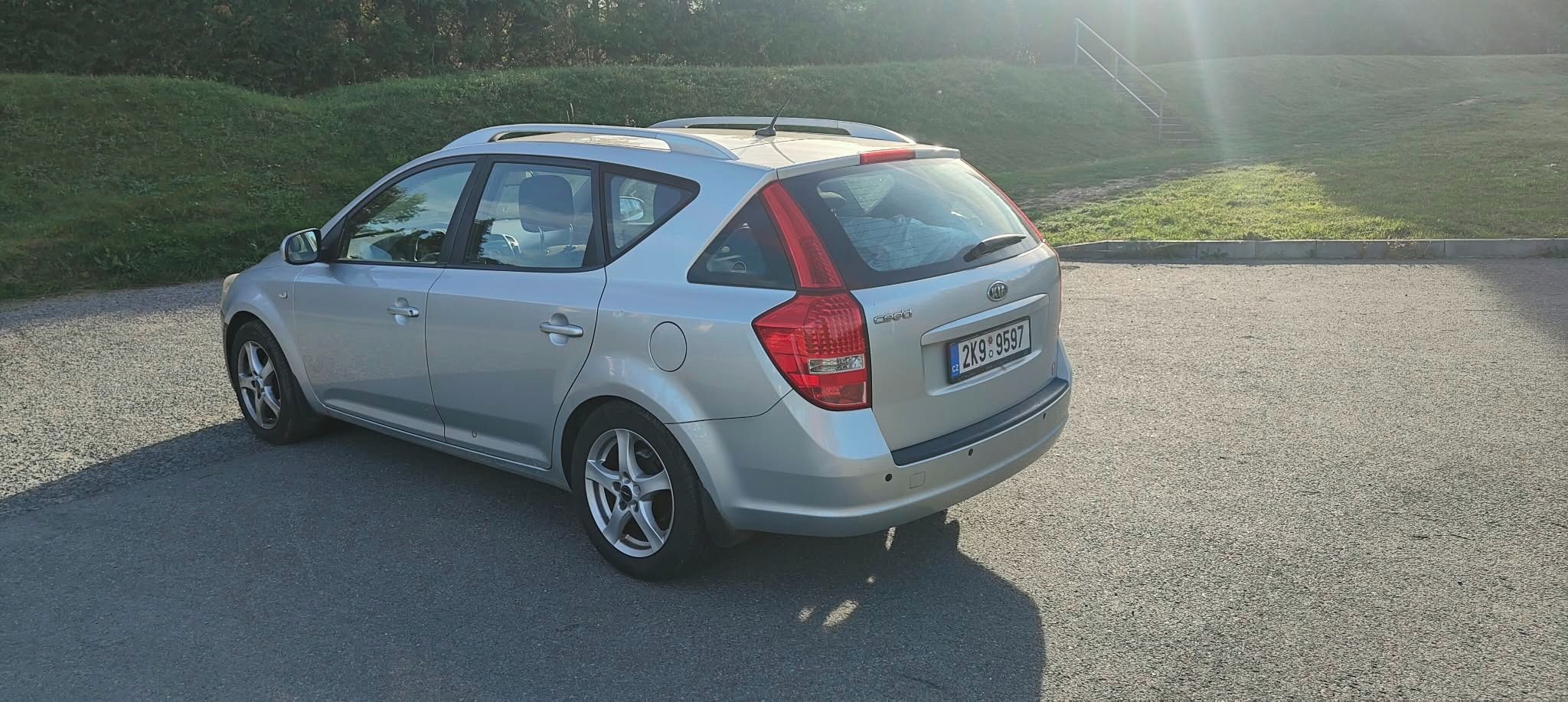 Kia Cee´d, Kia Ceed SW, 1.4 CVVT, 2011 - fotka 4
