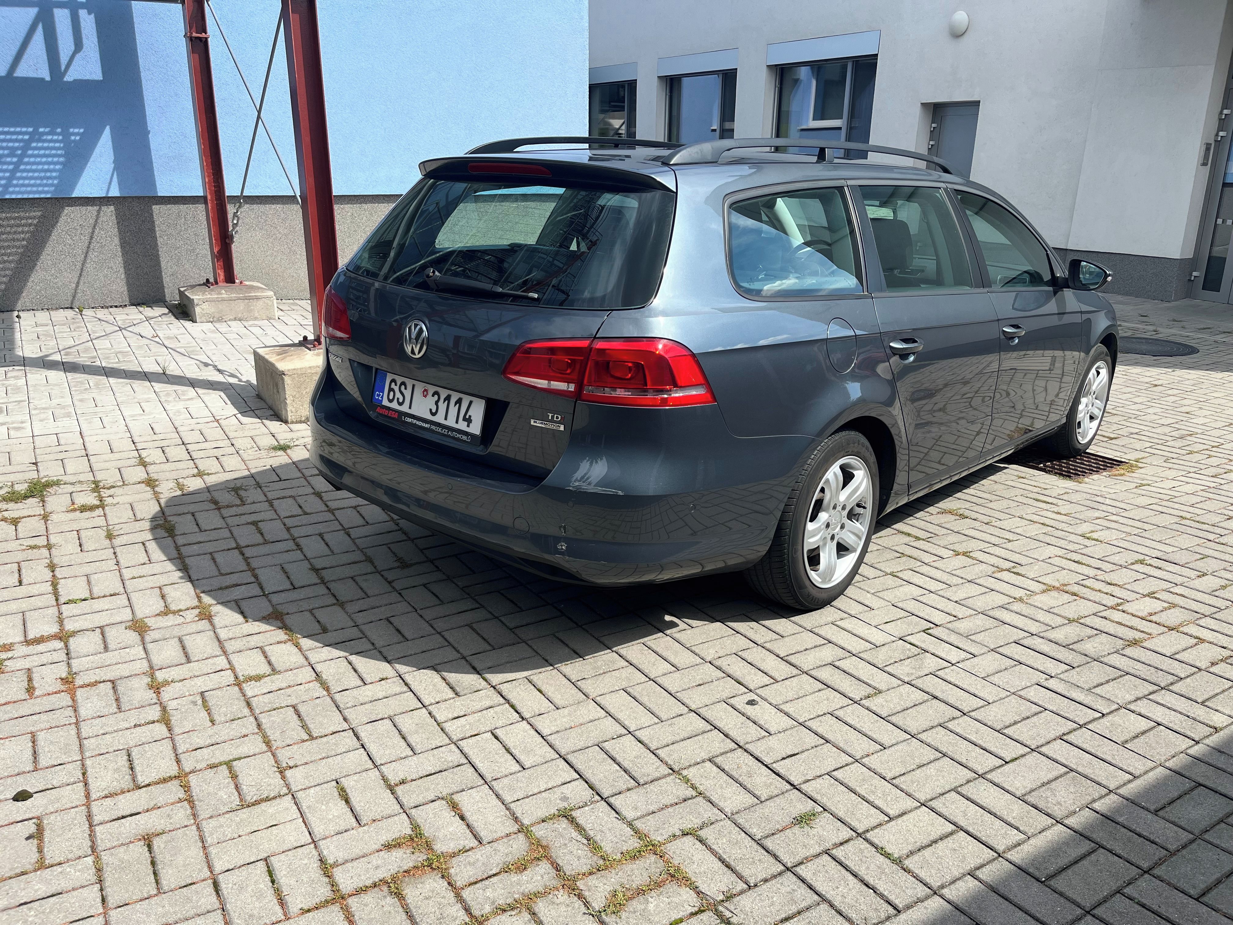 Volkswagen Passat, 1,6 TDI - fotka 5