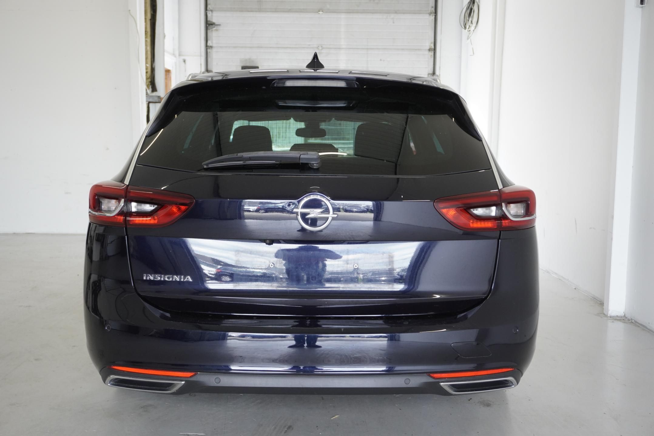 Opel Insignia, 2,0T 154kW SPORTS TOURER 4X4 - fotka 6