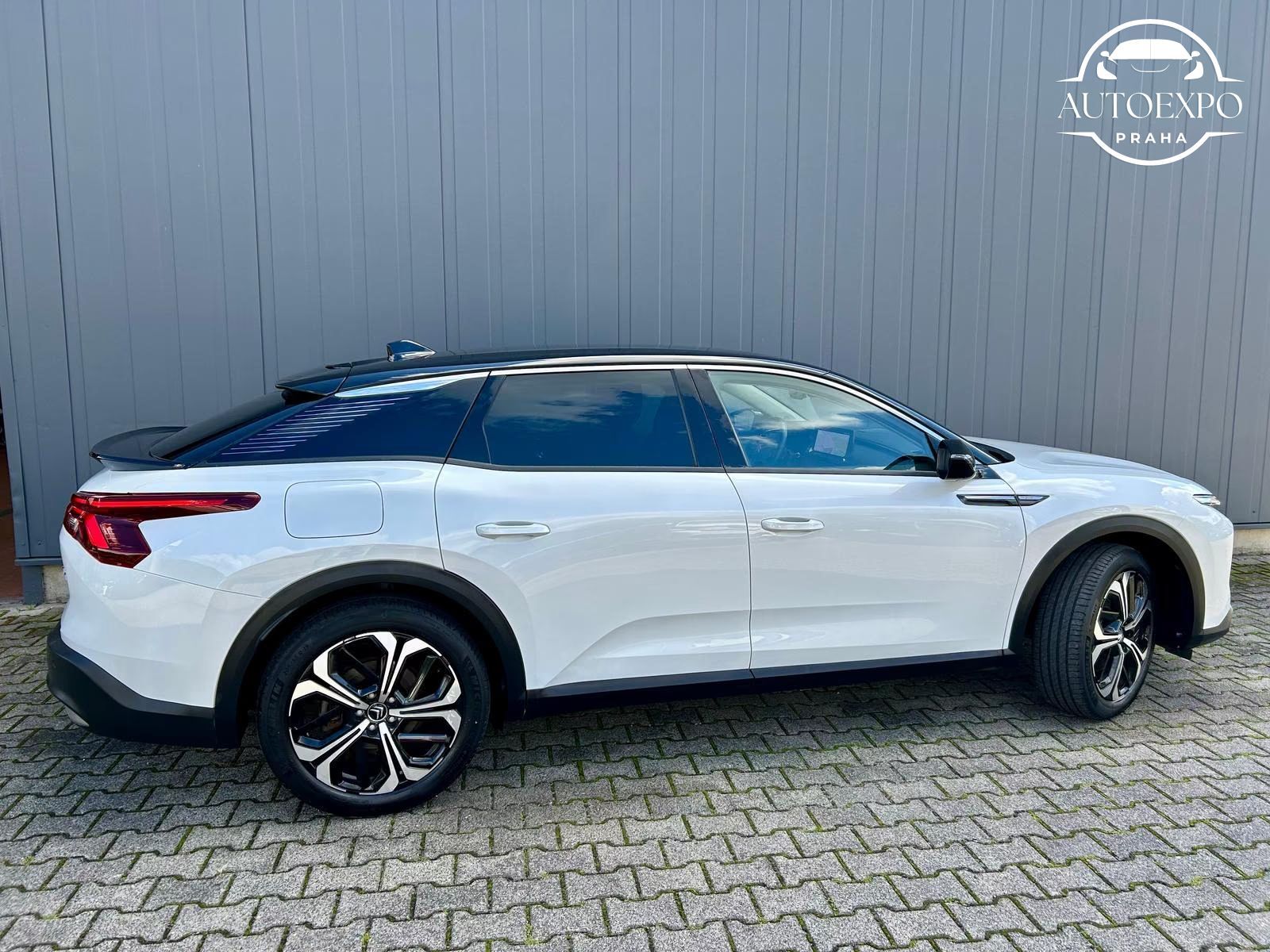 Citroën C5 X, Shine Pack Hybrid 224 HEAD-UP - fotka 5