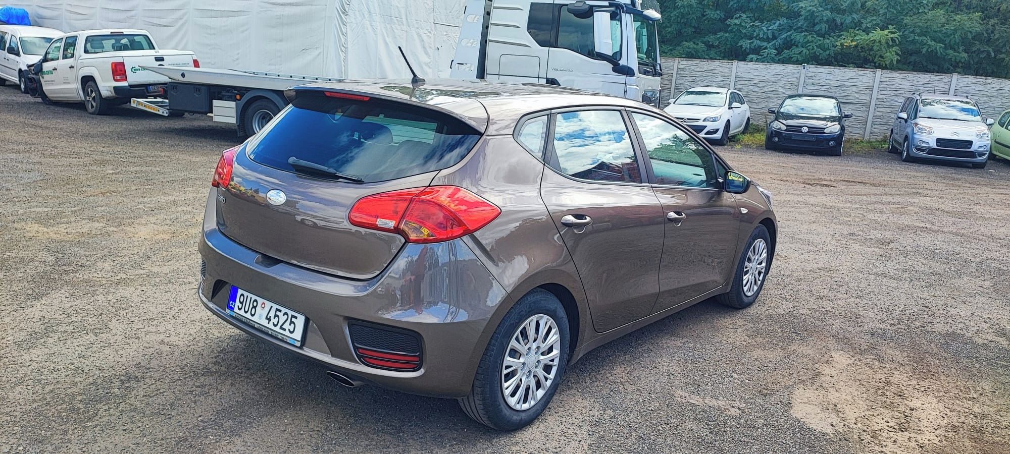 Kia Cee´d, Kia Cee'd 1.4 - fotka 4