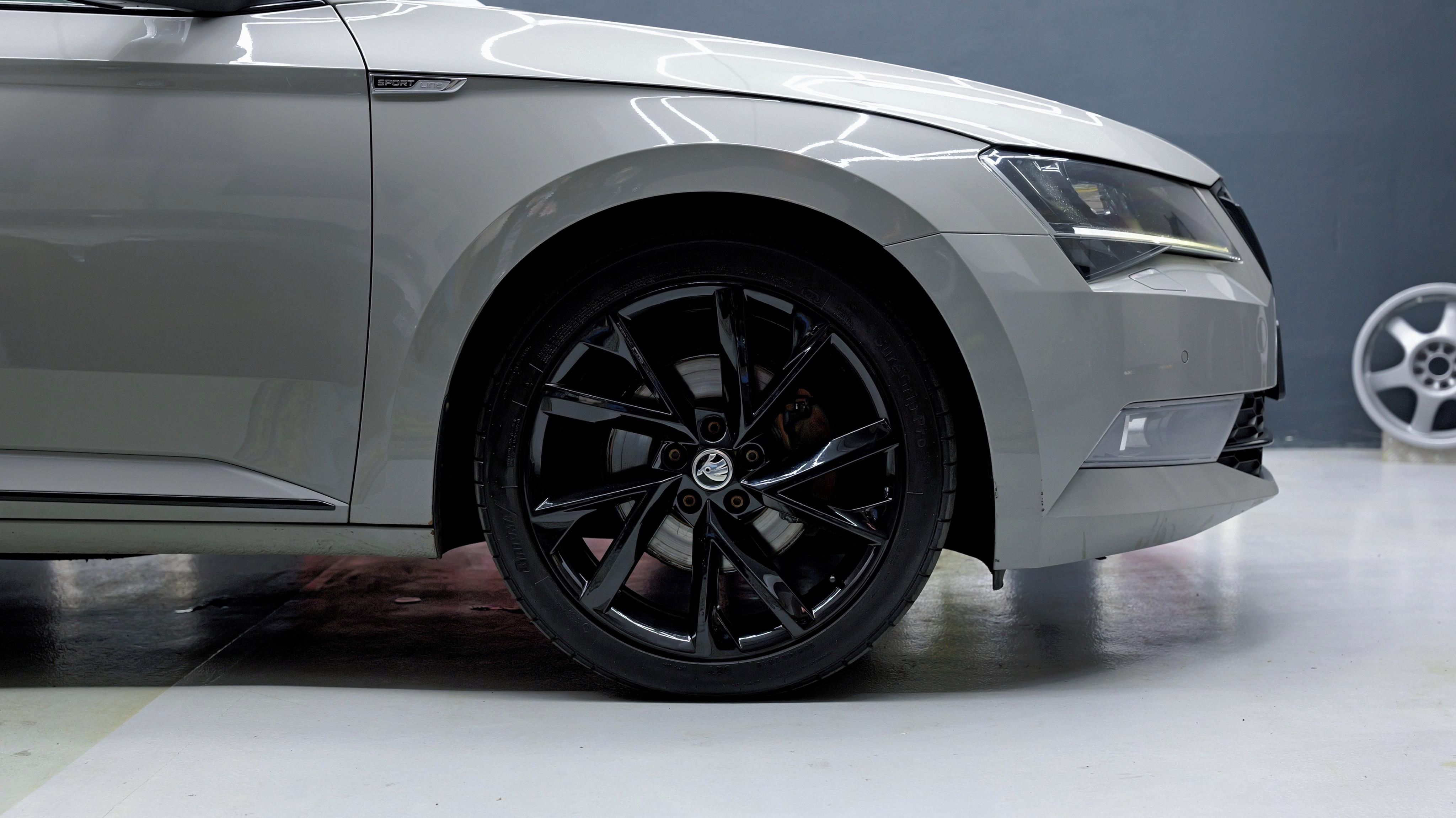 Škoda Superb, Sportline |140 kw 4x4 DSG |DPH - fotka 4