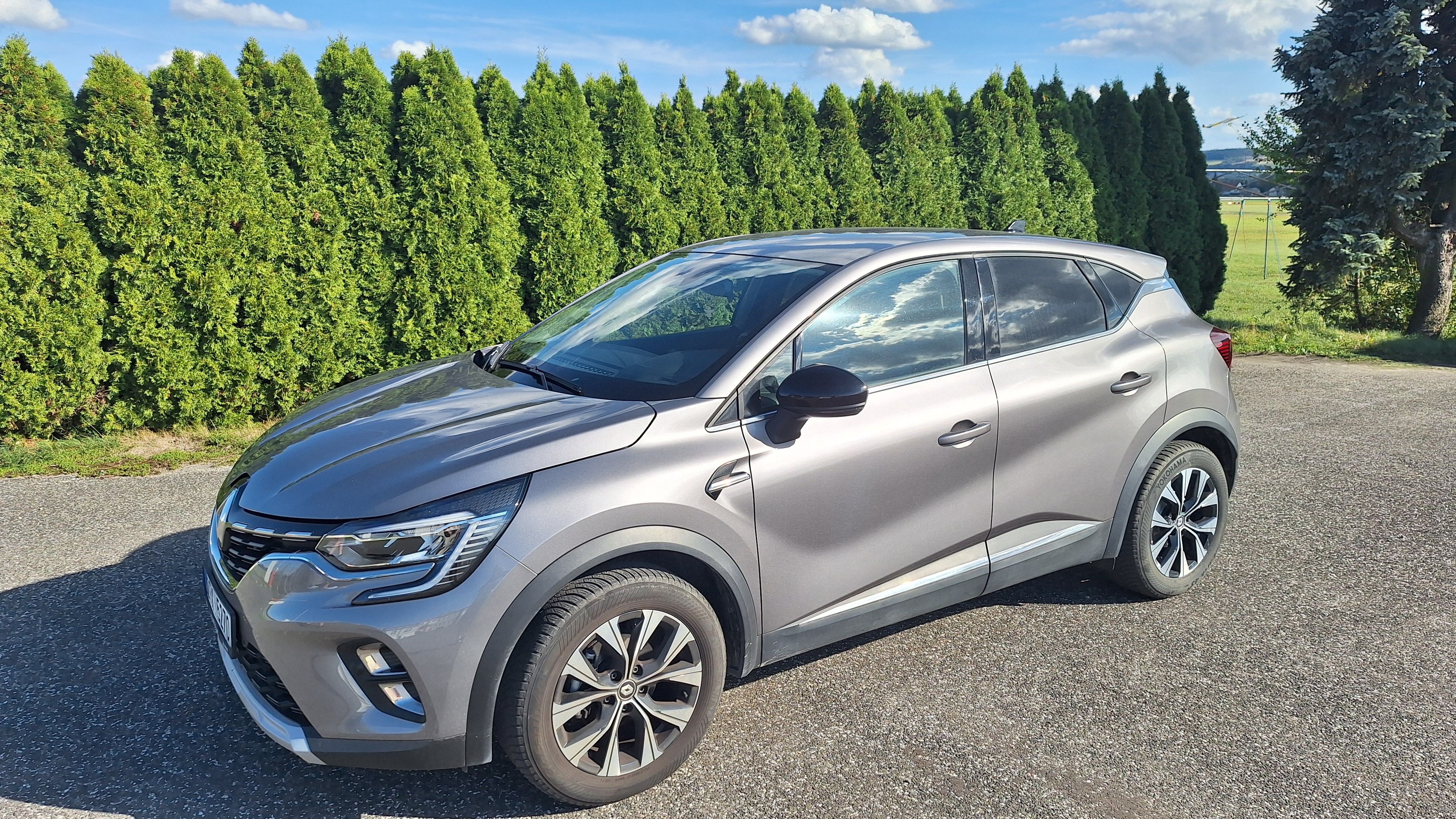 Renault Captur, Captur techno mild hybrid 140 - fotka 3