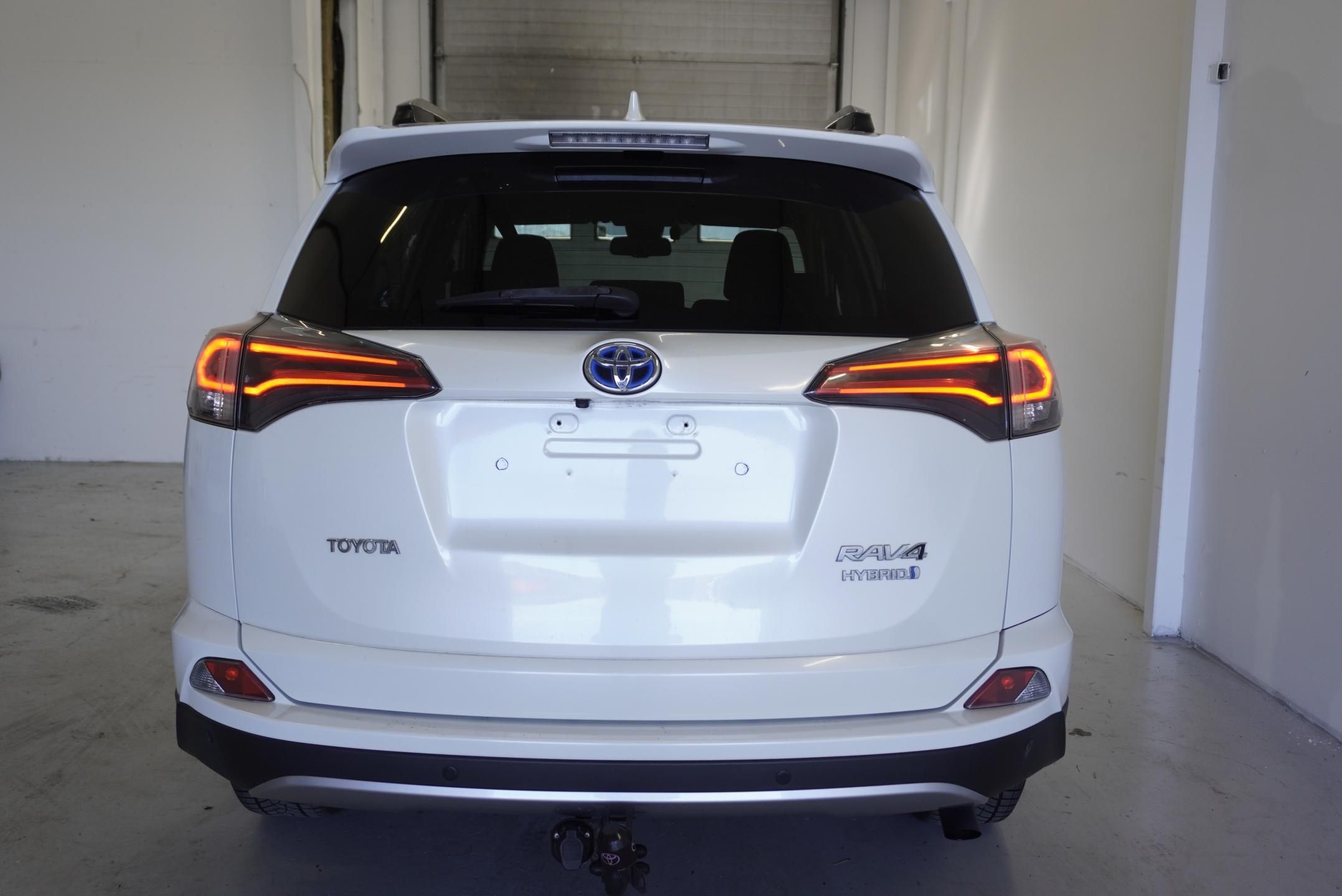 Toyota Rav4, 2,5 HYBRID 4X2 AUT. - fotka 6