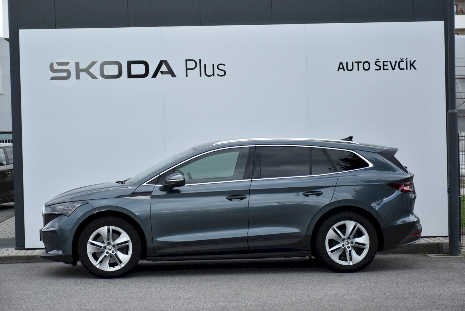 Škoda Enyaq iV, 80  82 kWh  1  50 kW      1° p - fotka 3