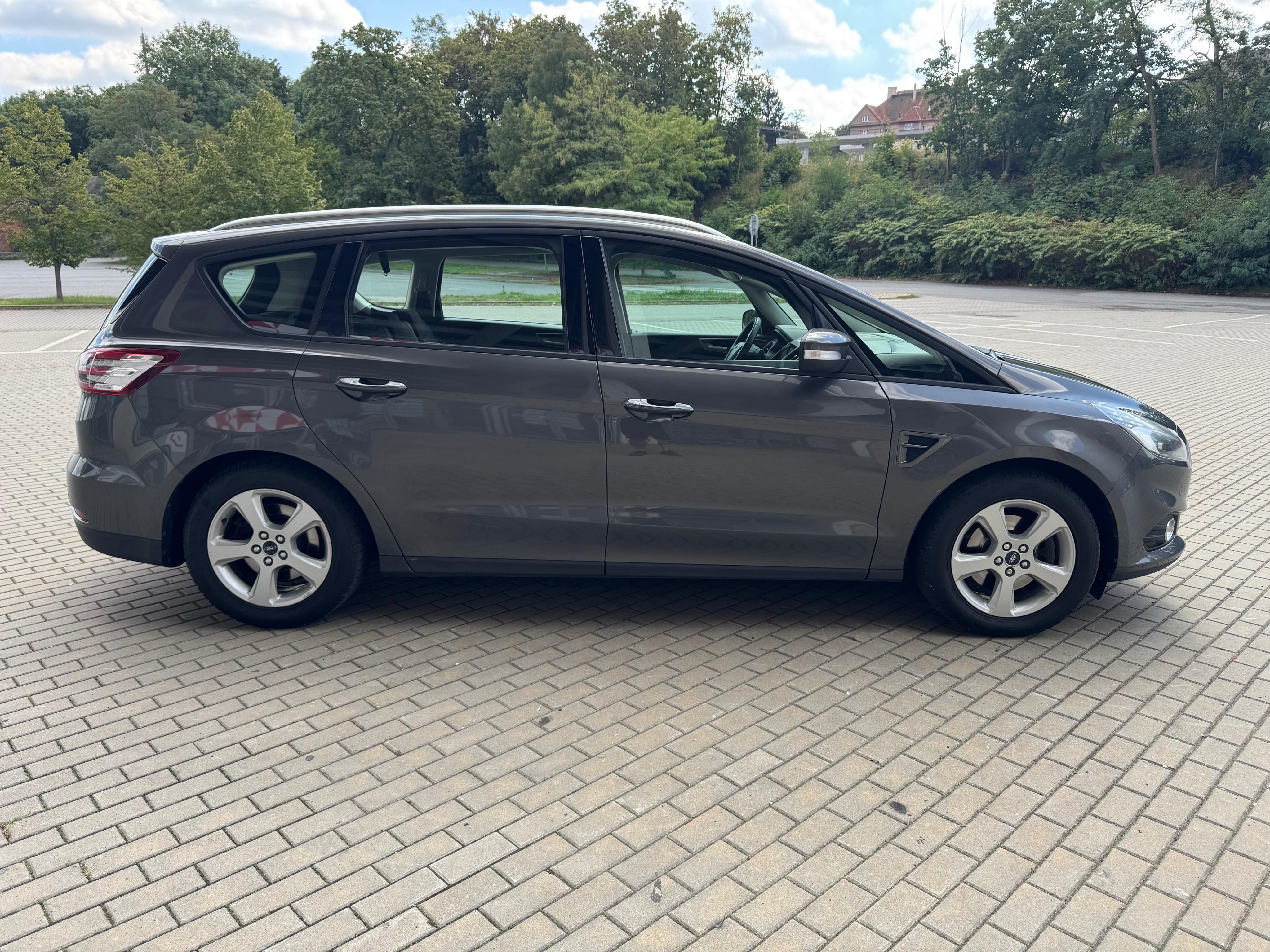 Ford S-MAX, 2.0TDCi, 132kw Automat - fotka 6