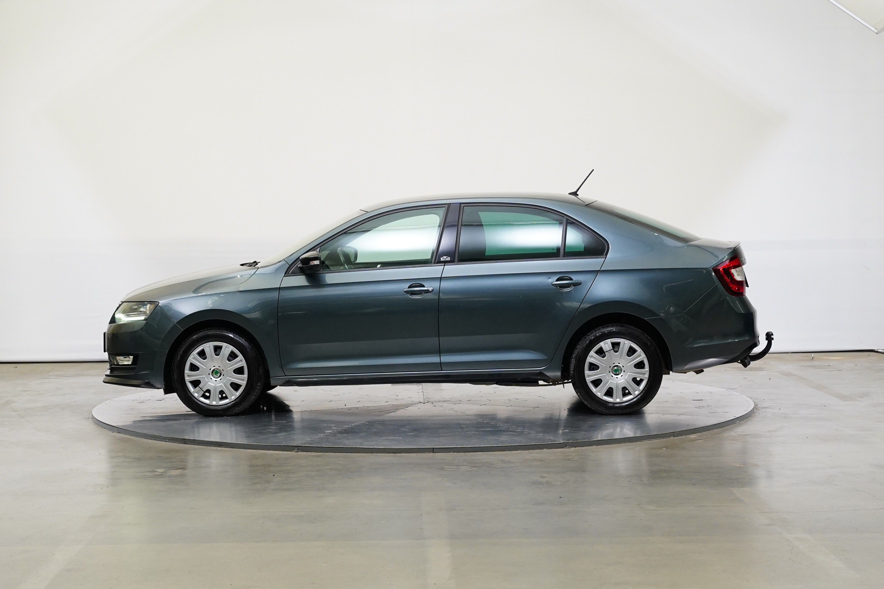 Škoda Rapid, 1.0 TSI 81 kW Monte Carlo - fotka 3