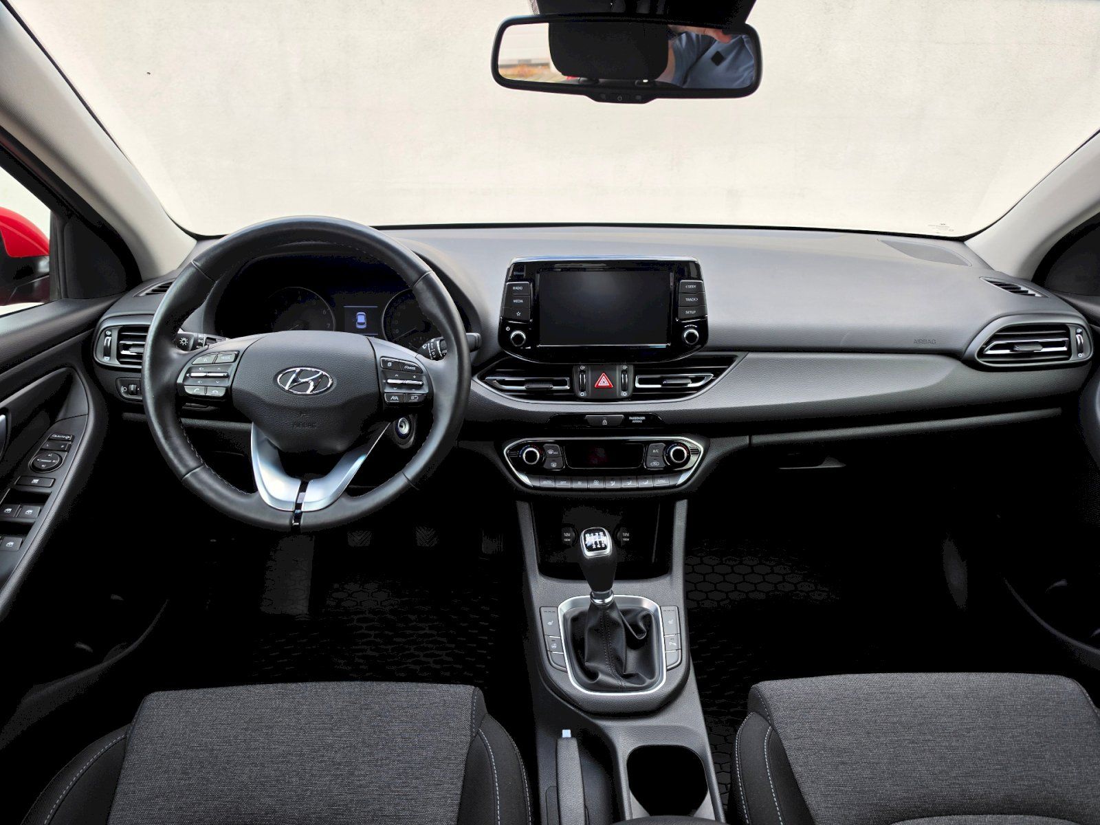 Hyundai i30, SW Family Smart 1,5GDi 80kW - fotka 5
