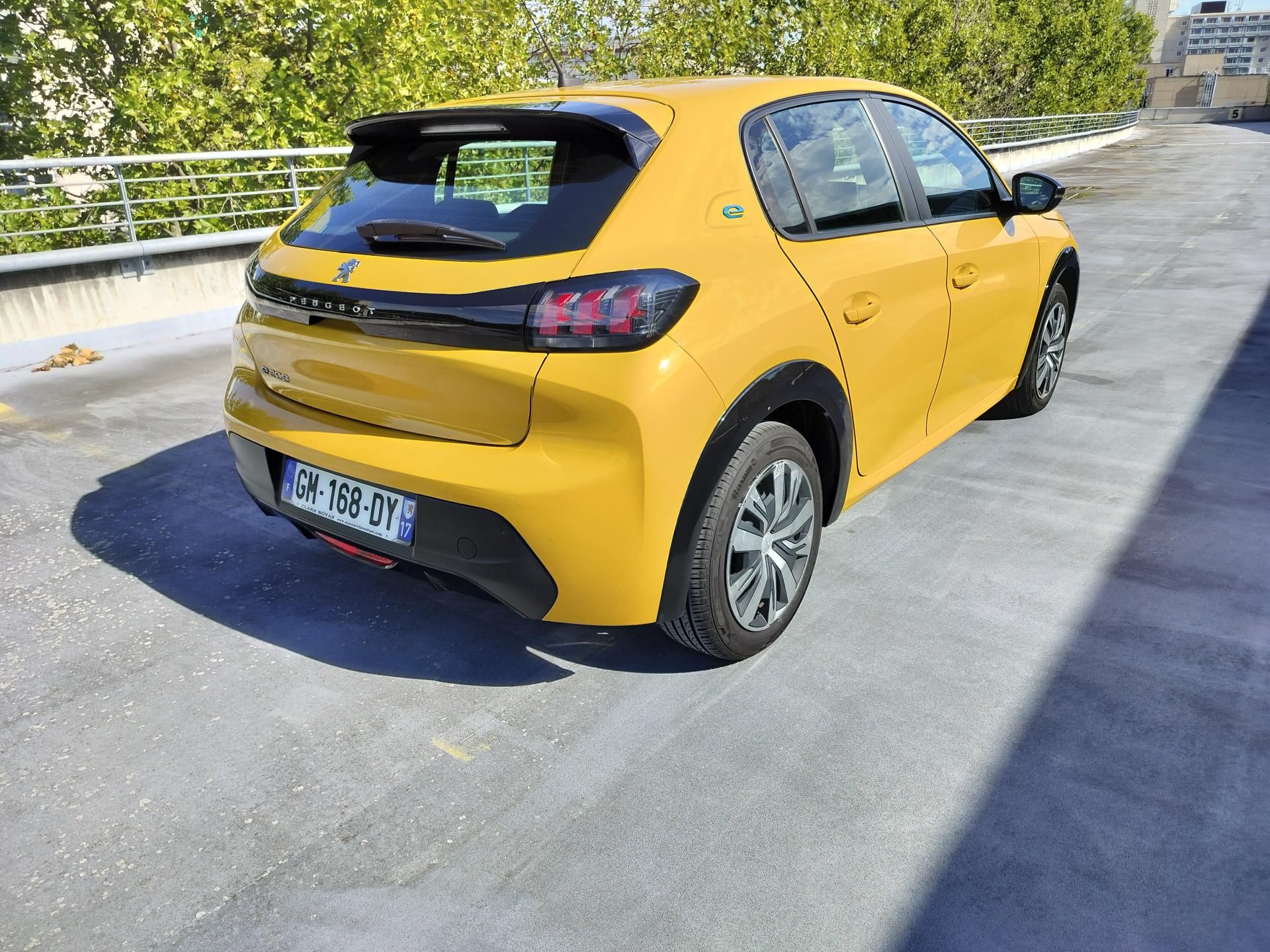 Peugeot 208, e - fotka 5