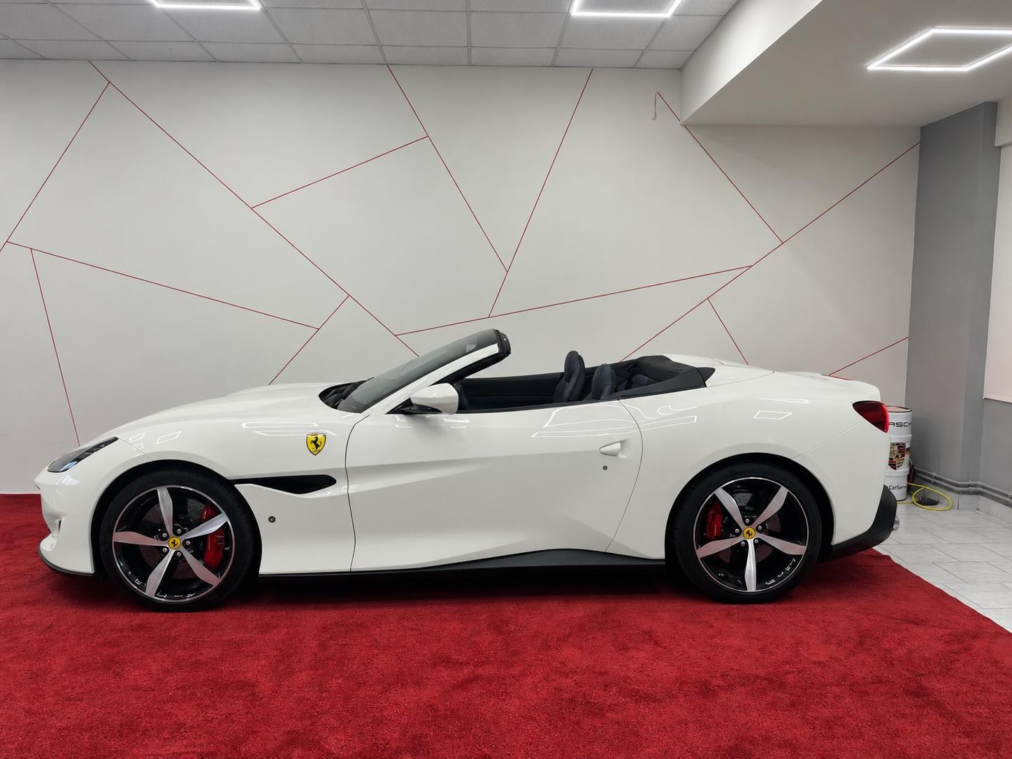 Ferrari Portofino, CAMERA*TEMPOMAT*APPLECARPLAY - fotka 3