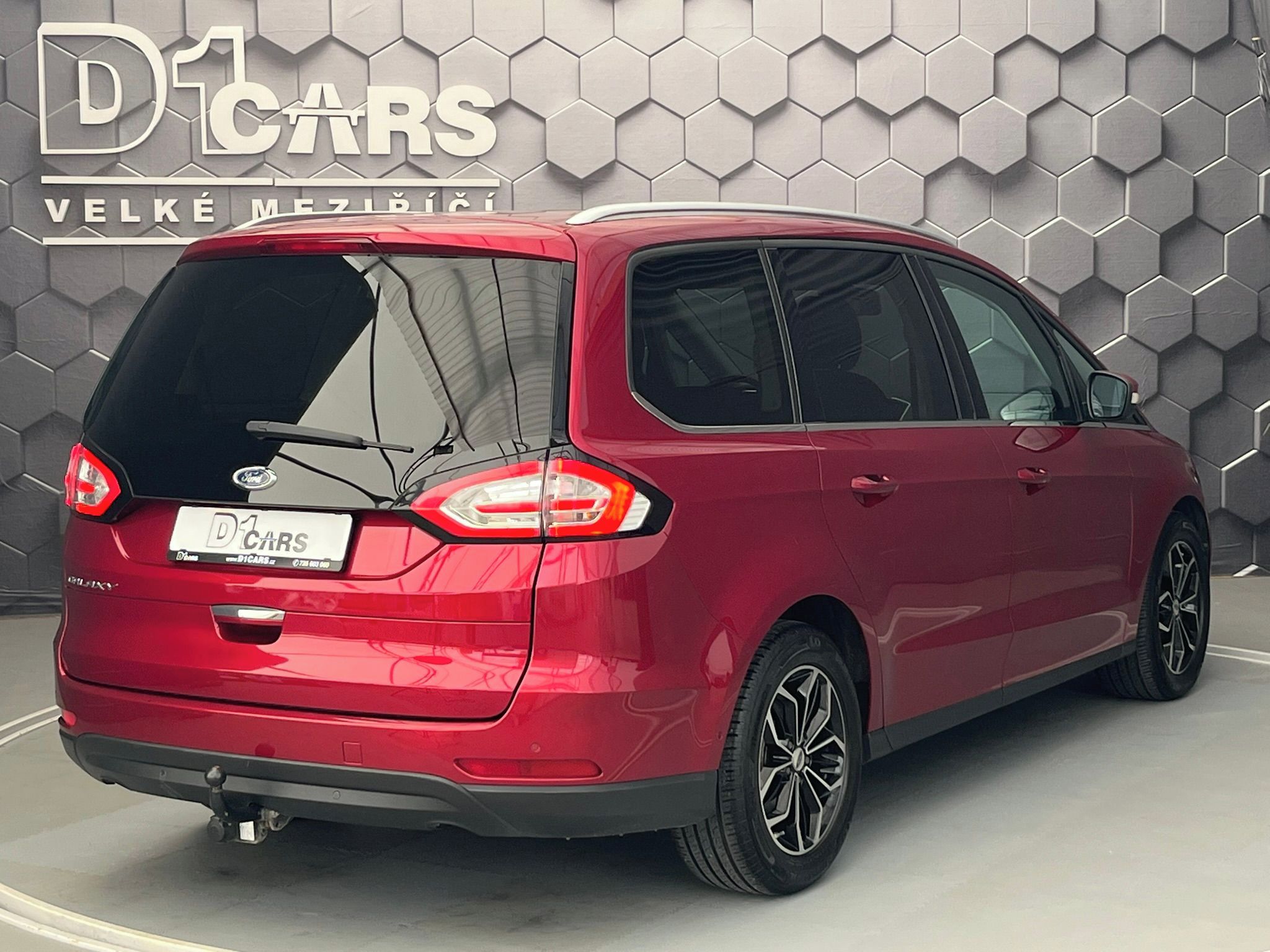 Ford Galaxy, 2,0 TDCi Titanium 132kw manuál - fotka 5