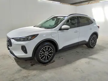 Ford Escape, Auto na cestě