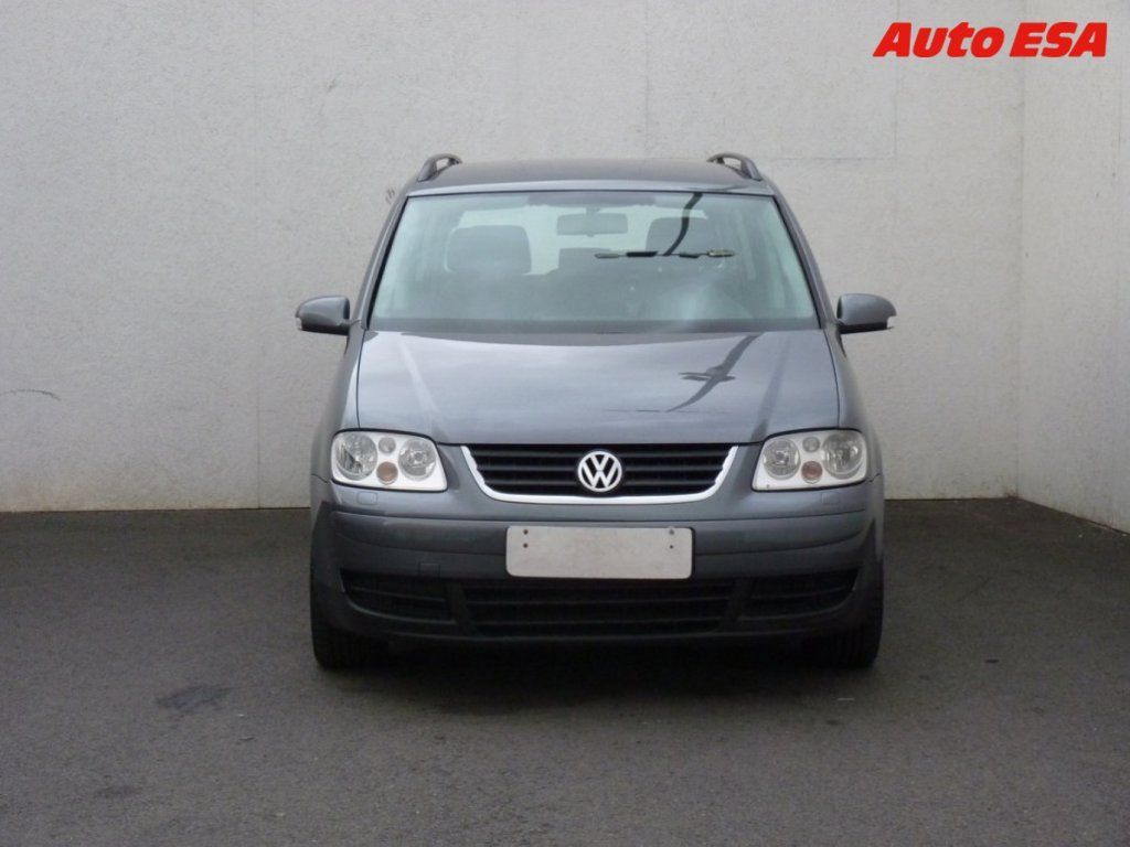 Volkswagen Touran, 1.6FSI DSG - fotka 2
