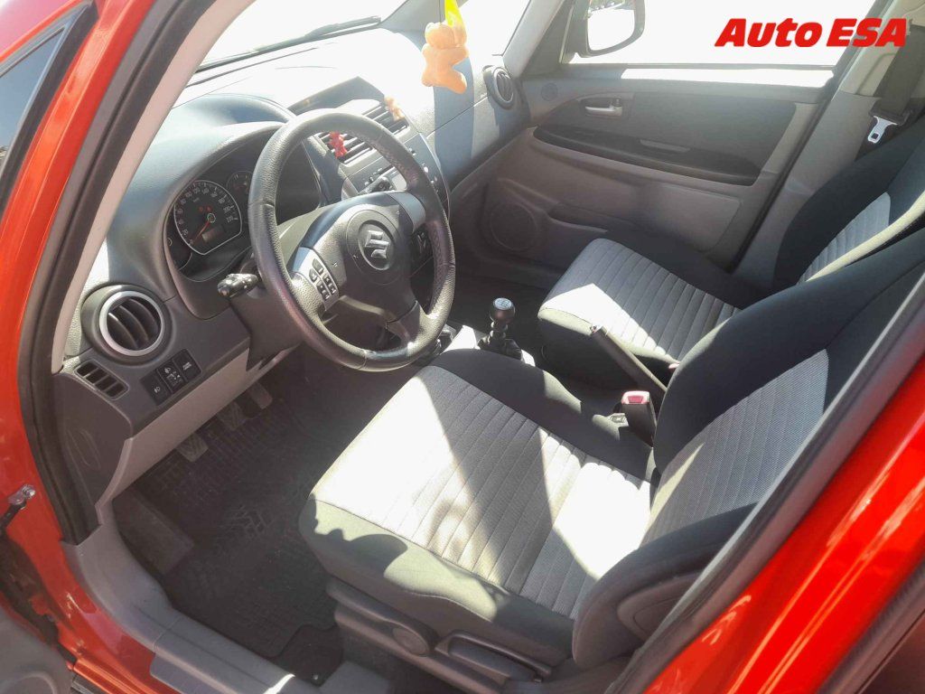 Suzuki SX4, 1.9 - fotka 3