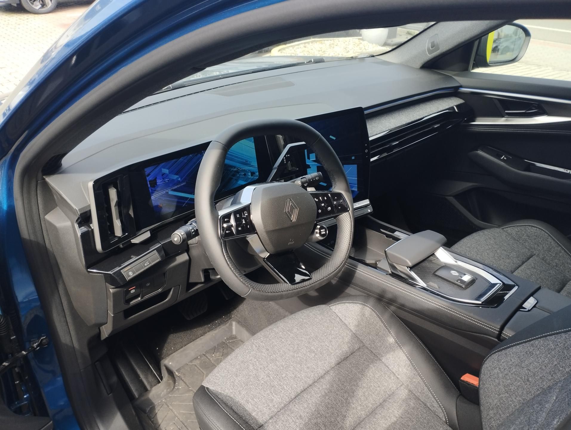 Renault Austral, Techno mild hybrid 150 auto - fotka 5