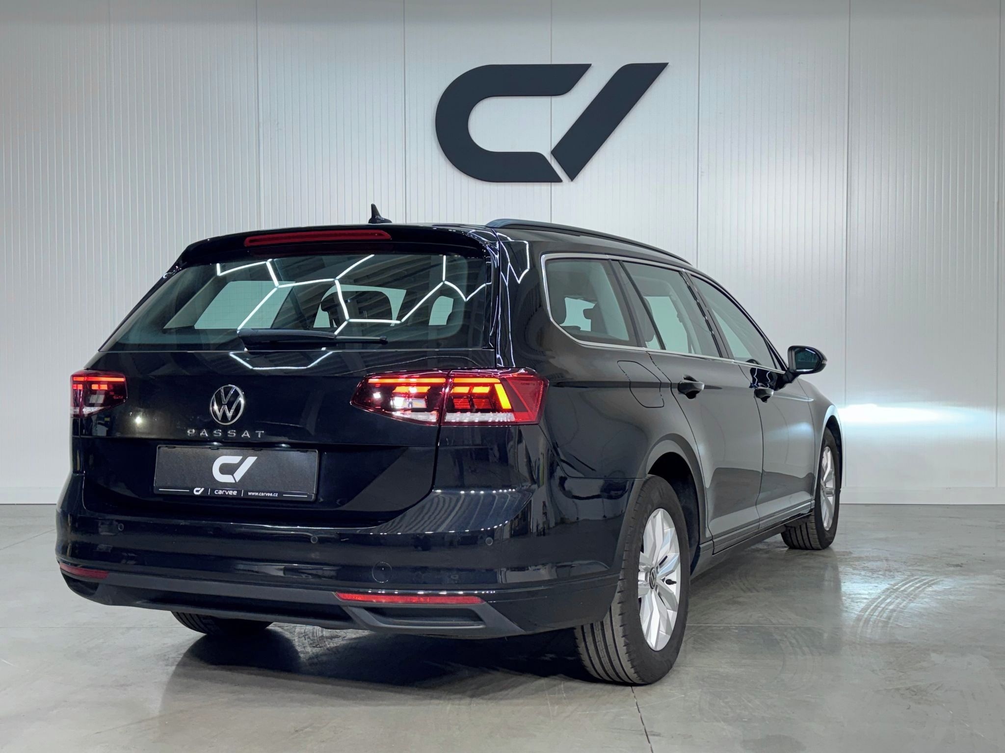 Volkswagen Passat, Business 2.0 TDI 110KW DSG - fotka 6