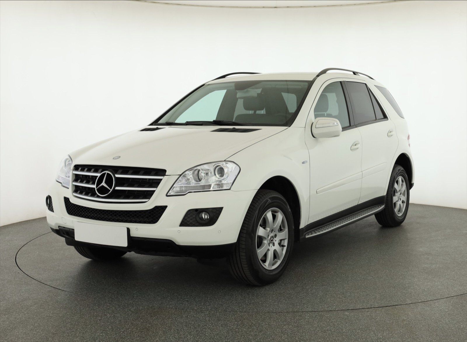 Mercedes-Benz Třídy M, ML 300 CDI, 4X4, Automat - fotka 2