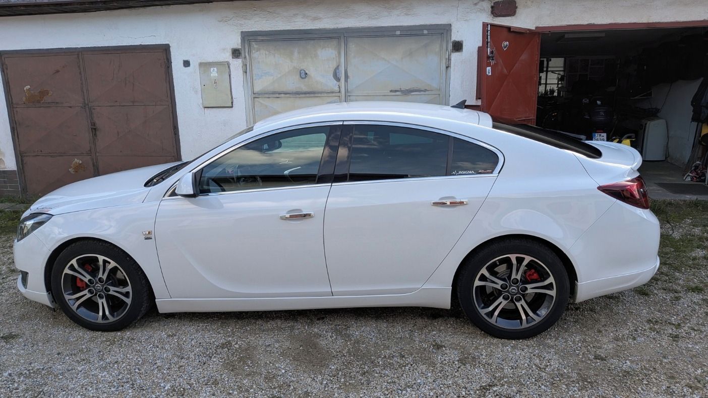 Opel Insignia, 2.0 CDTI automat - fotka 3