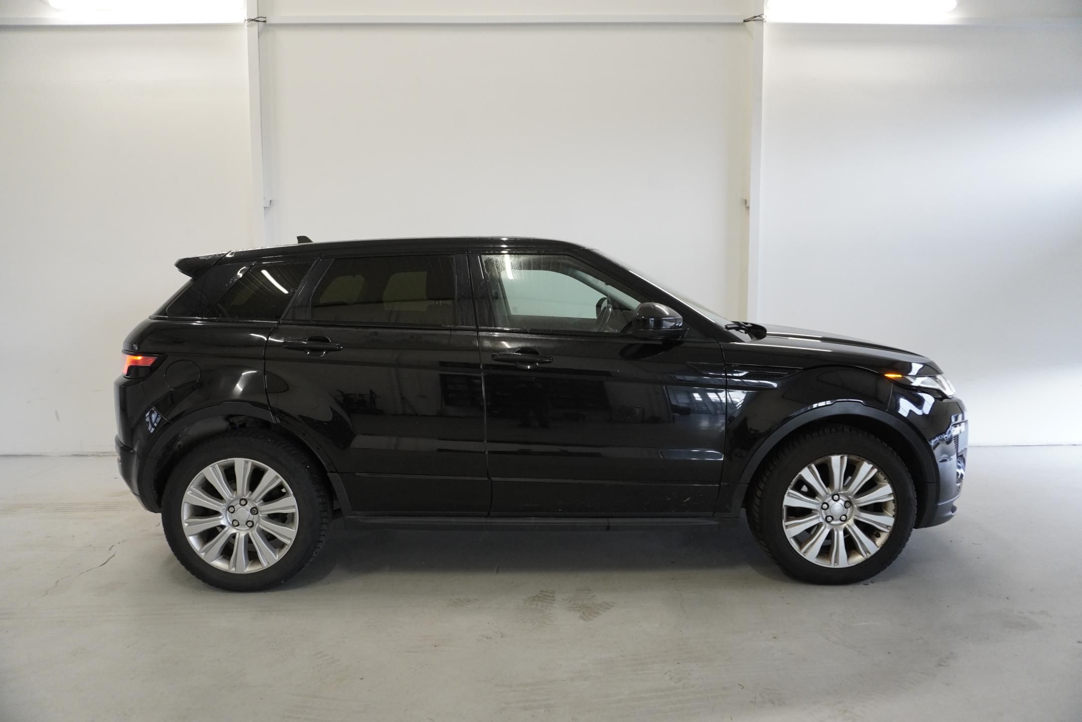 Land Rover Range Rover Evoque, 2.0SE DYNAMIC 4WD AUTOMAT - fotka 4