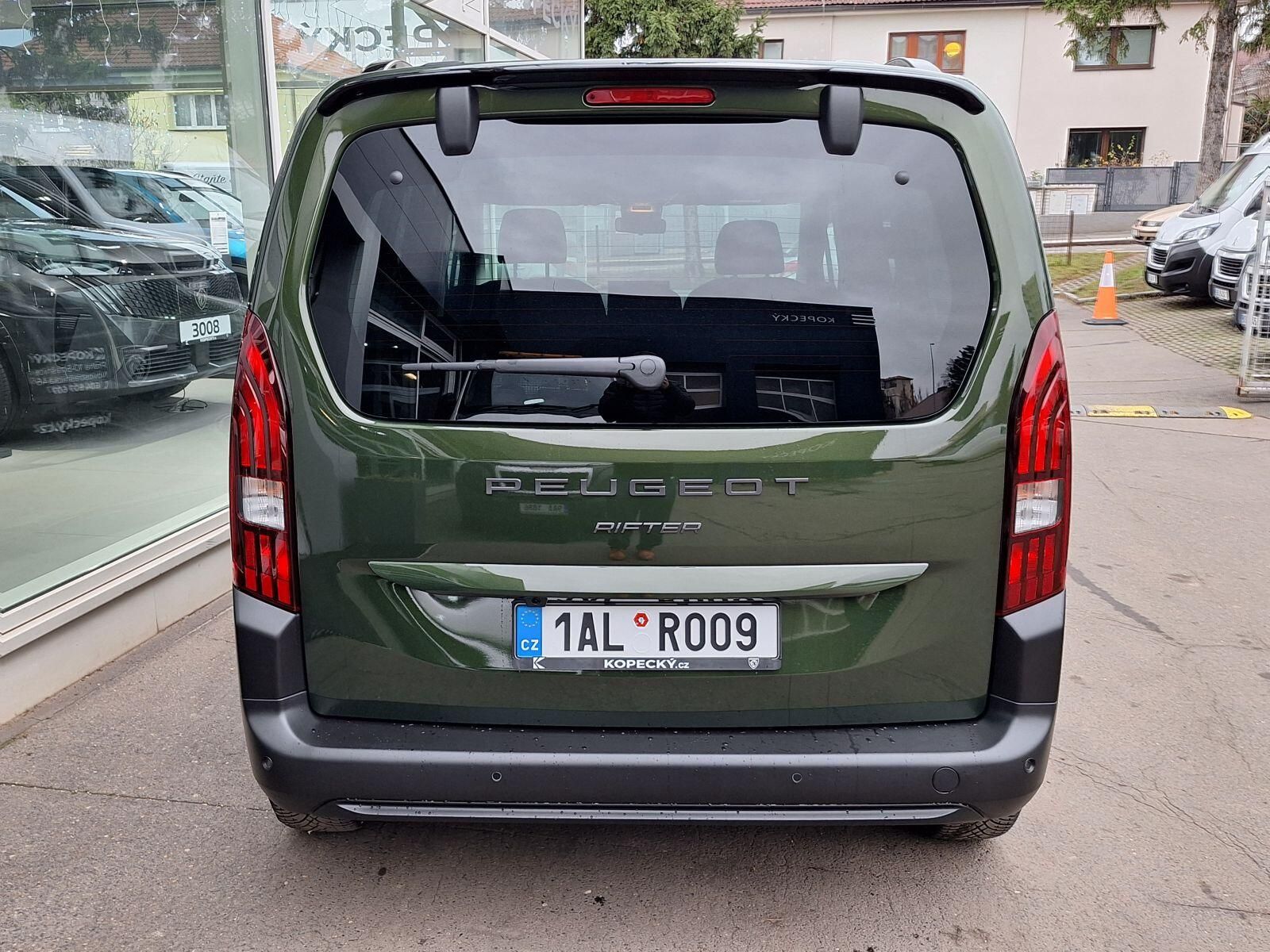Peugeot Rifter, ALLURE 1.2 PT 110k MAN6 - fotka 5