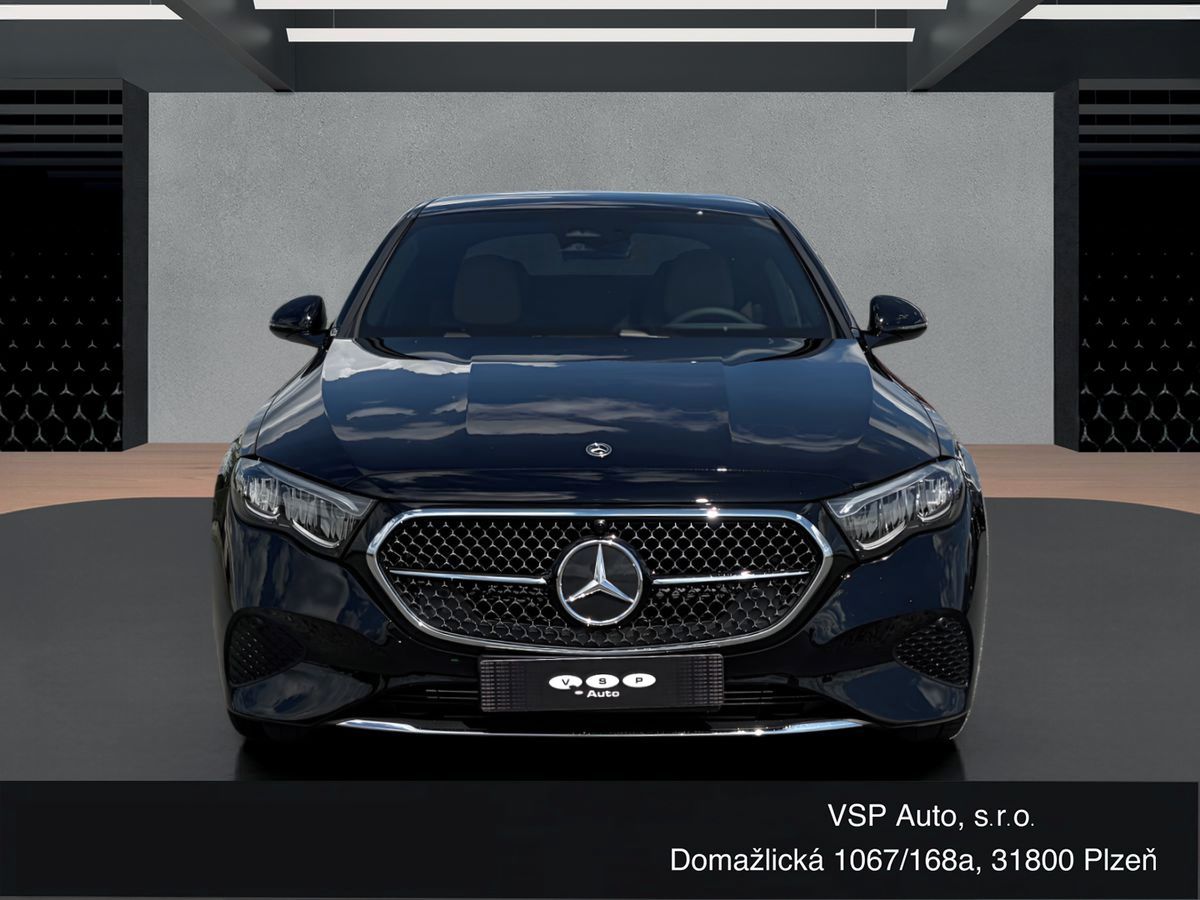 Mercedes-Benz Třídy E, E 220 d 4MATIC - fotka 2
