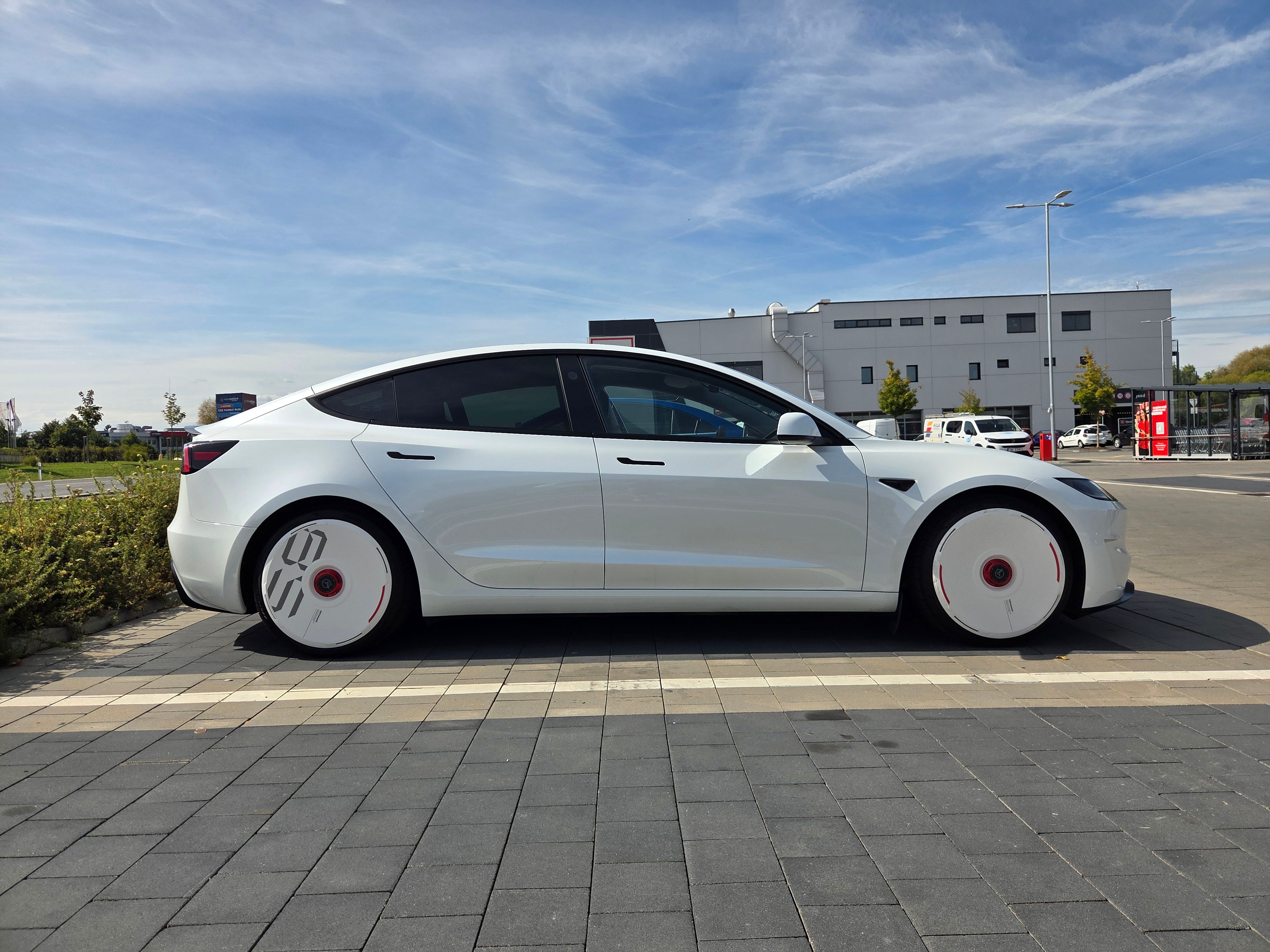 Tesla Model 3, Tesla Model 3 Performance FSD