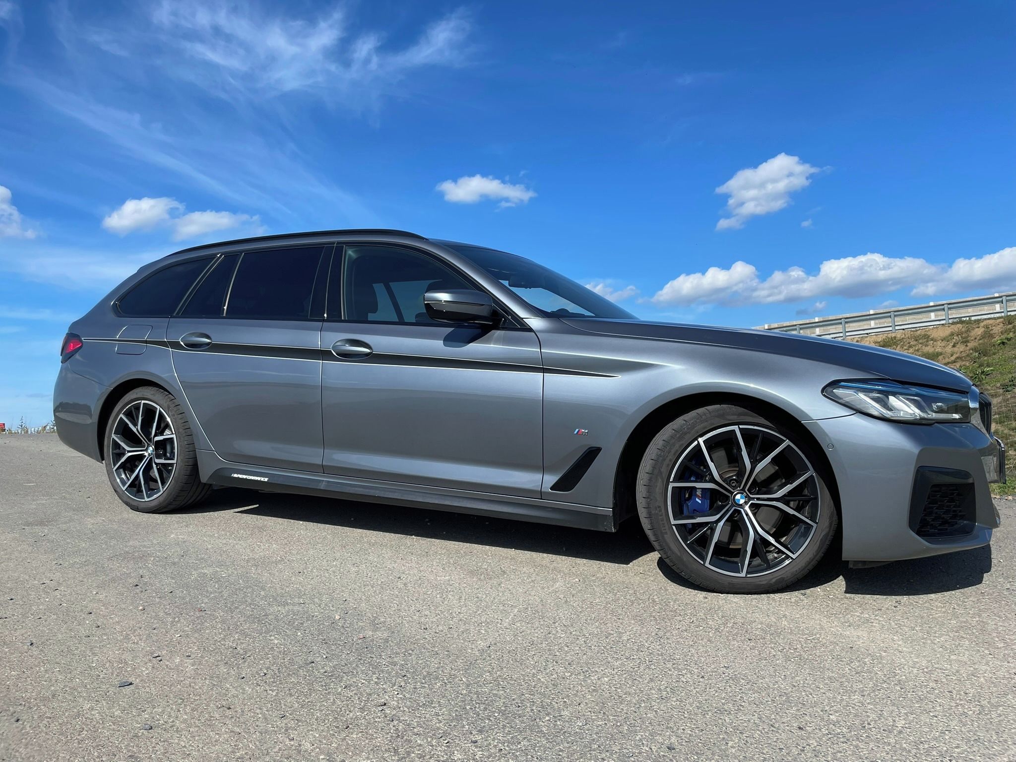 BMW Řada 5, 540d xDrive | V ZÁRUCE - fotka 2