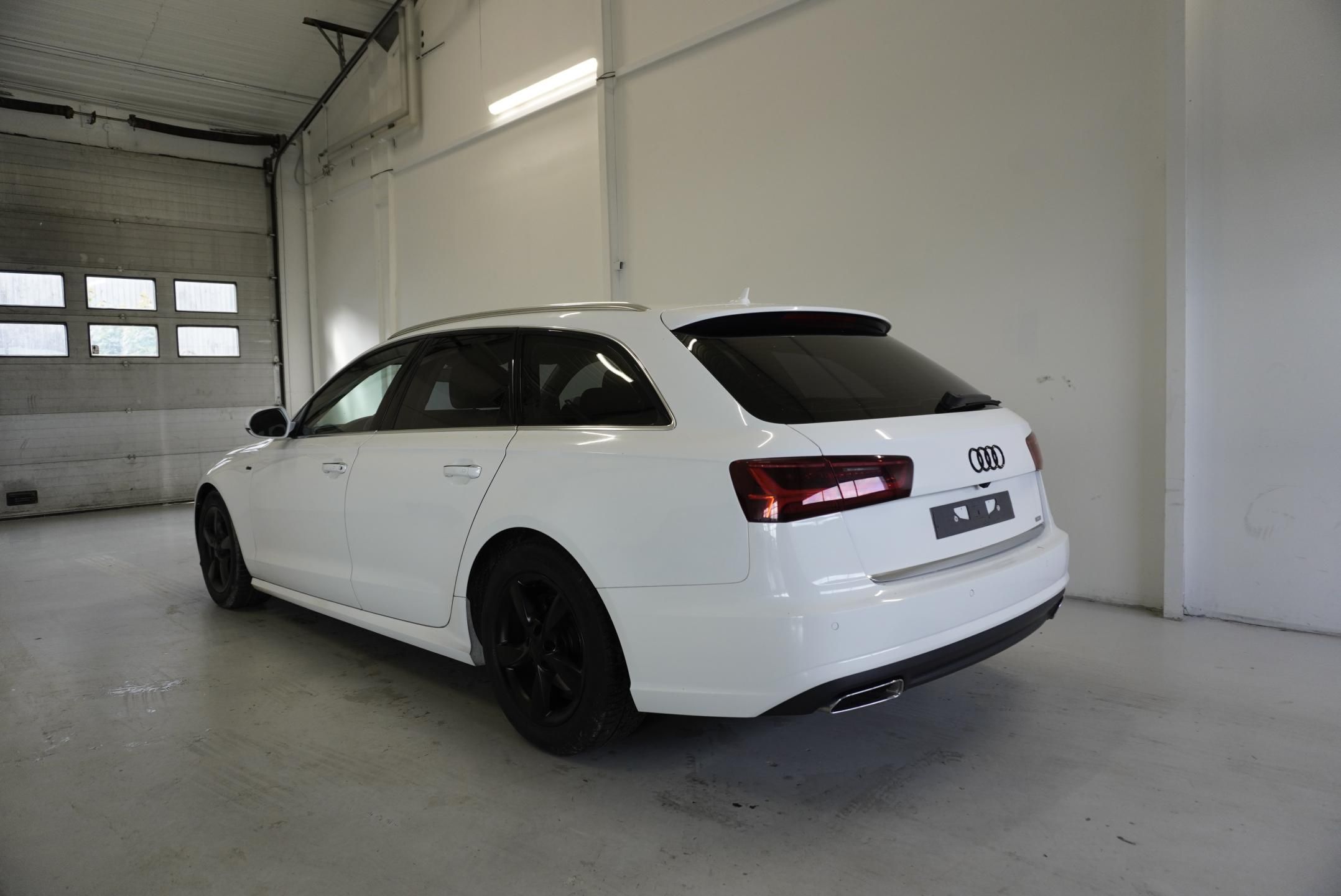 Audi A4, 2.0 TDI 140kW QUATTRO STRONIC - fotka 6