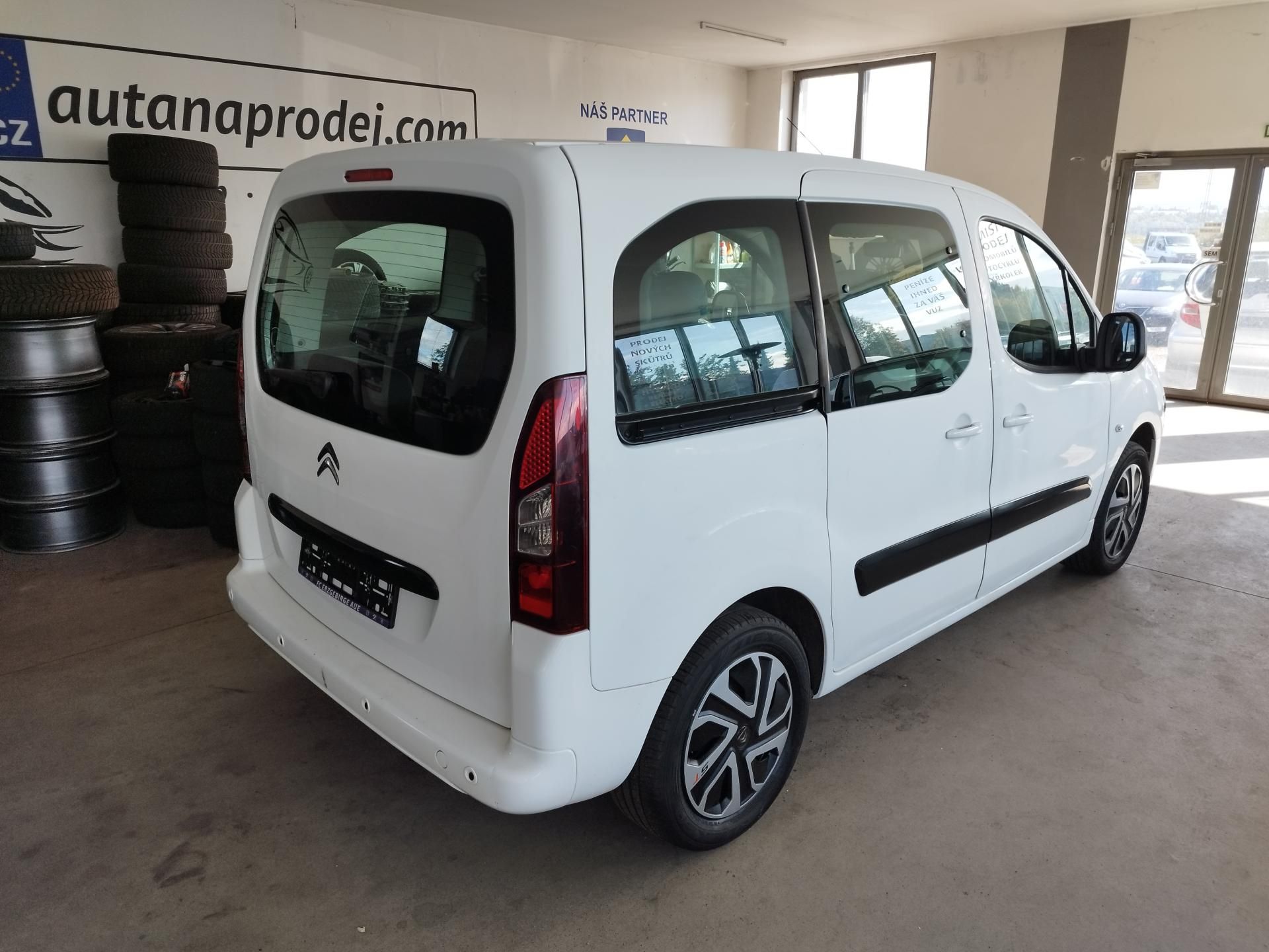 Citroën Berlingo, 1,6i,88KW,LED,KLIMA,SERVISKA - fotka 6