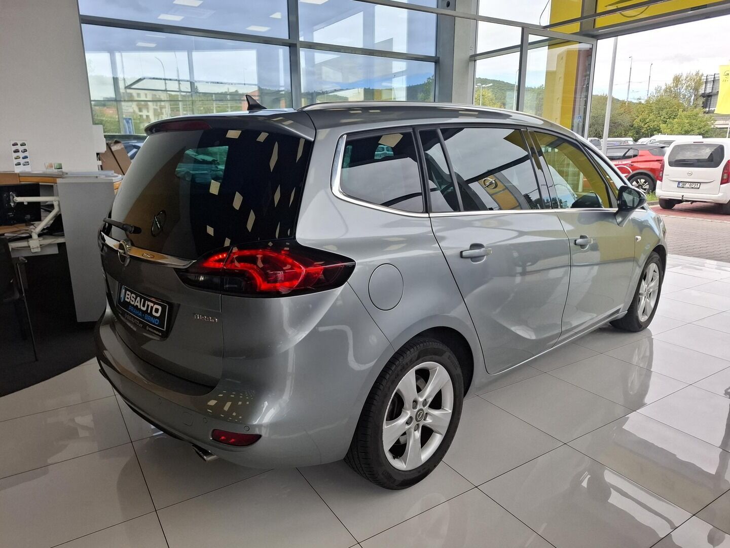 Opel Zafira, 1.6T 147KW 7 míst 2013 - fotka 3