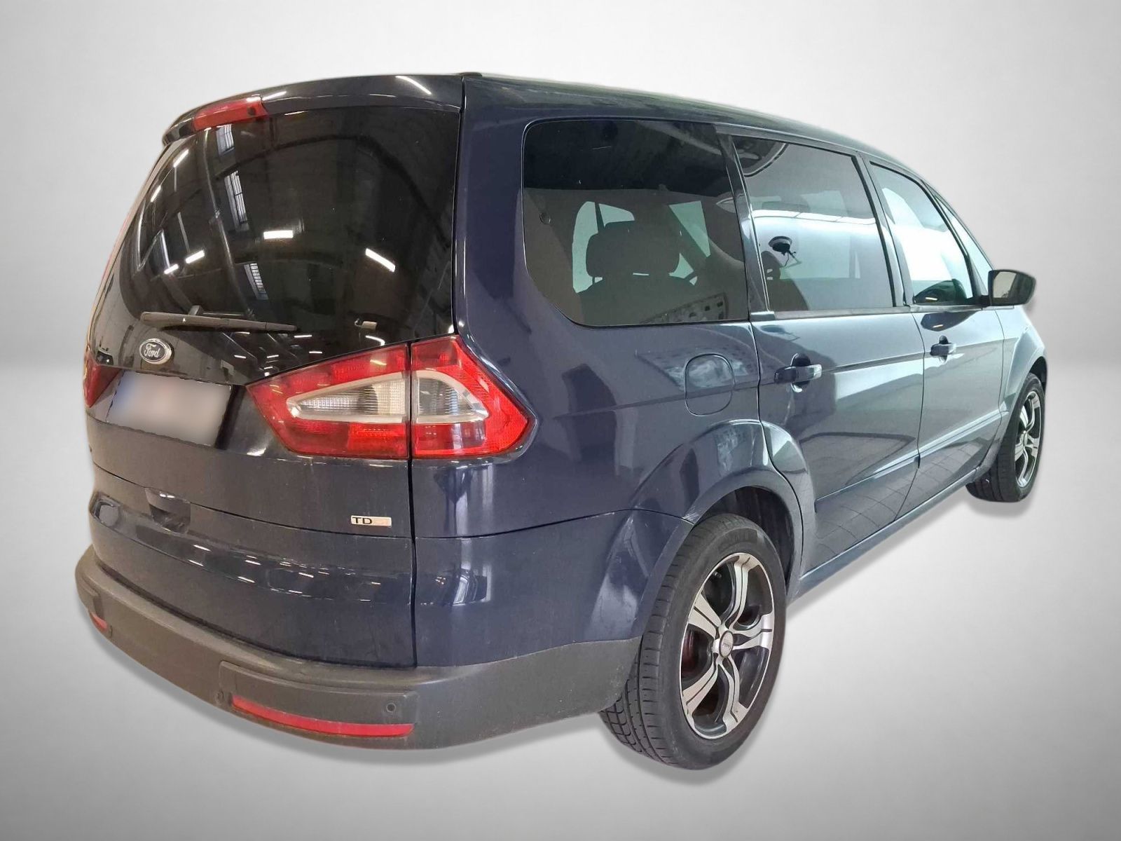 Ford Galaxy, 2.0 TDCi, 7 míst - fotka 2
