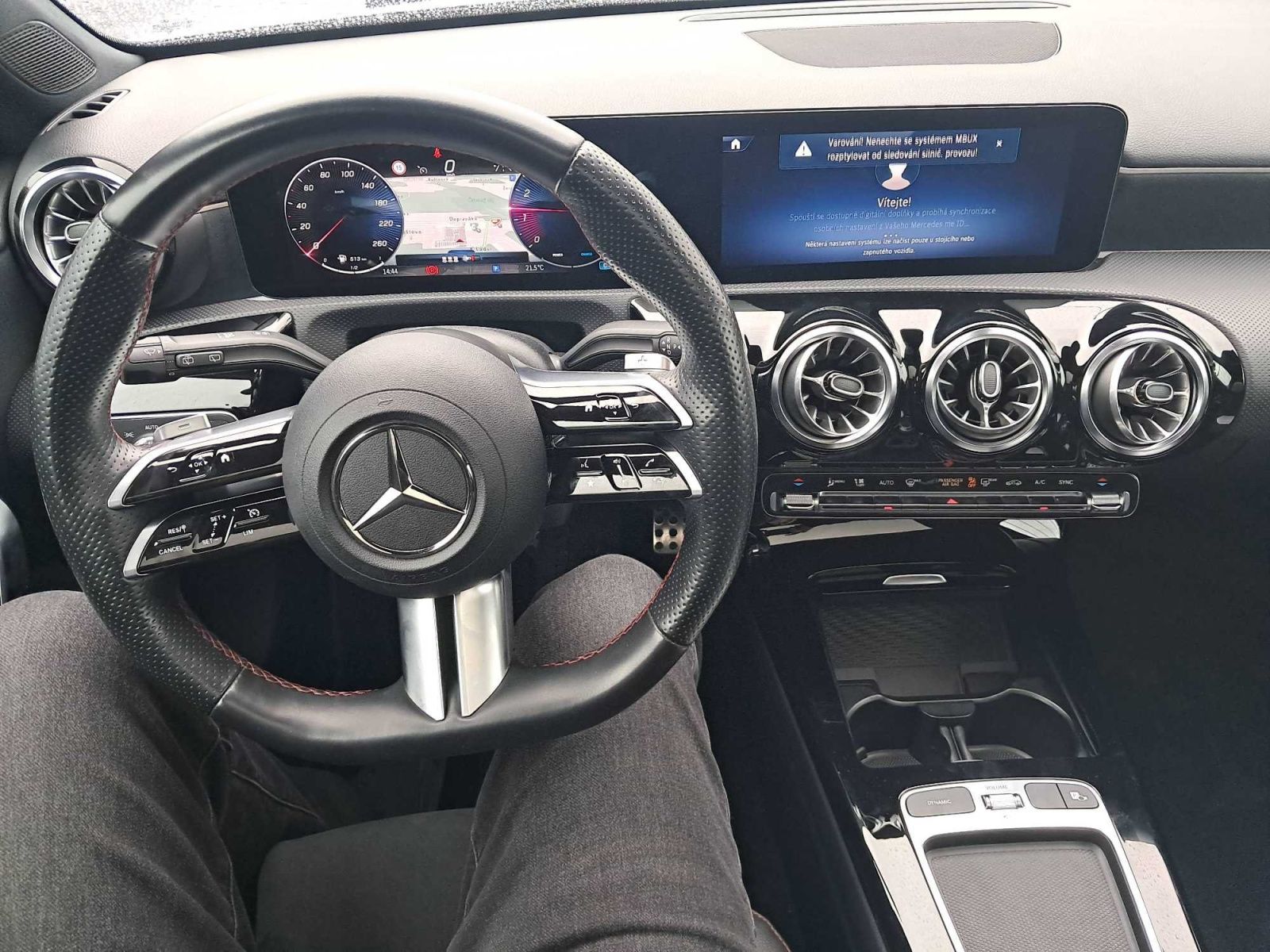 Mercedes-Benz Třídy A, 200, Automat, Serv.kniha, Kůže - fotka 3