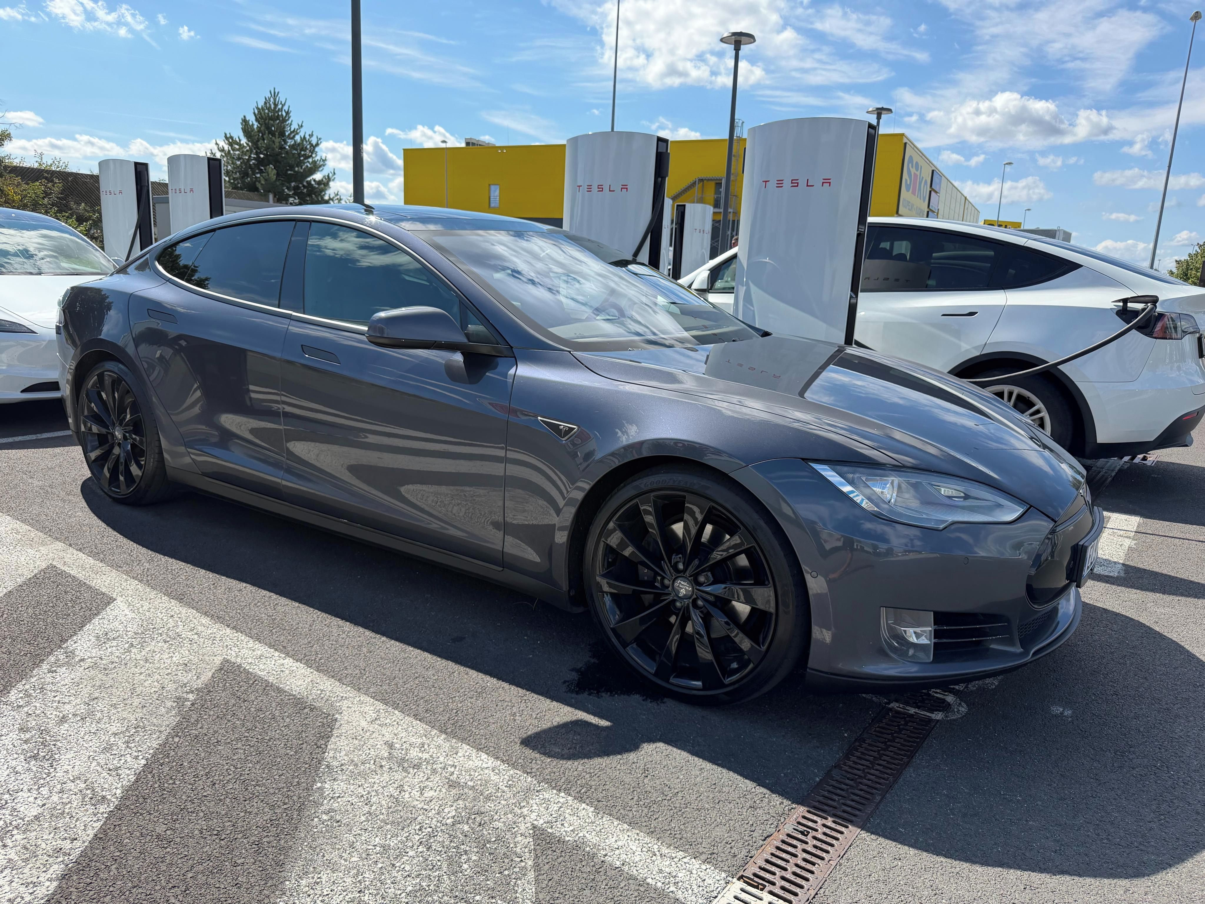 Tesla Model S, 85D/SoH 92%/SC01/FREE - fotka 2