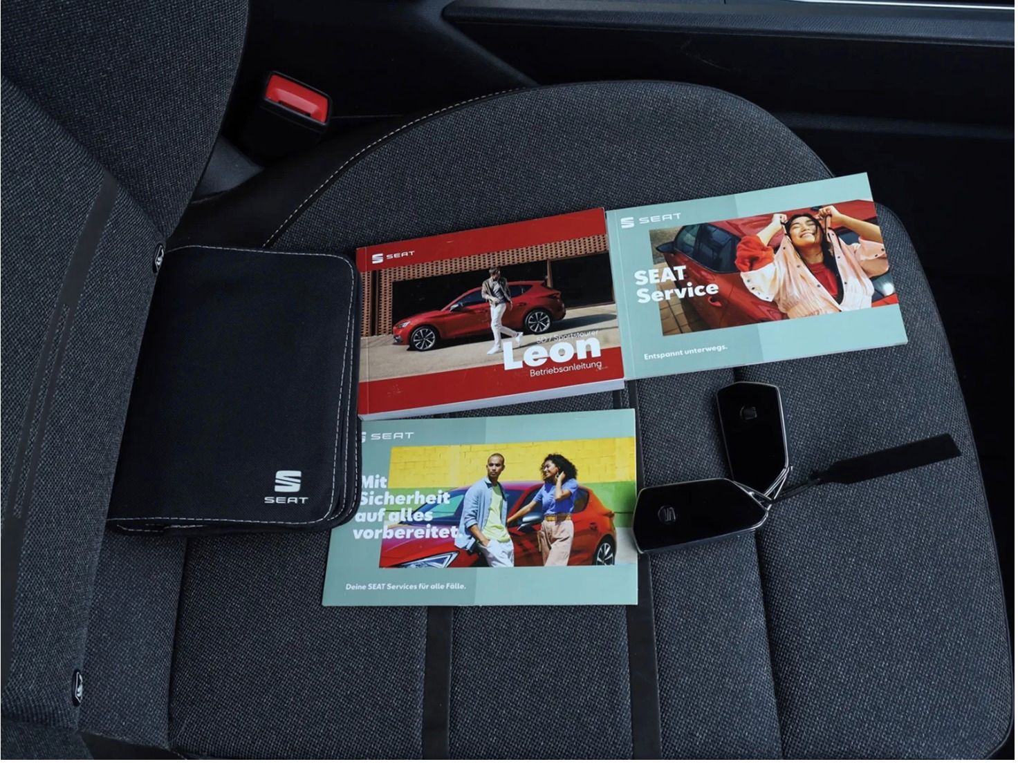 Seat Leon, Sportstourer 1.4 TSI e-hybrid - fotka 2
