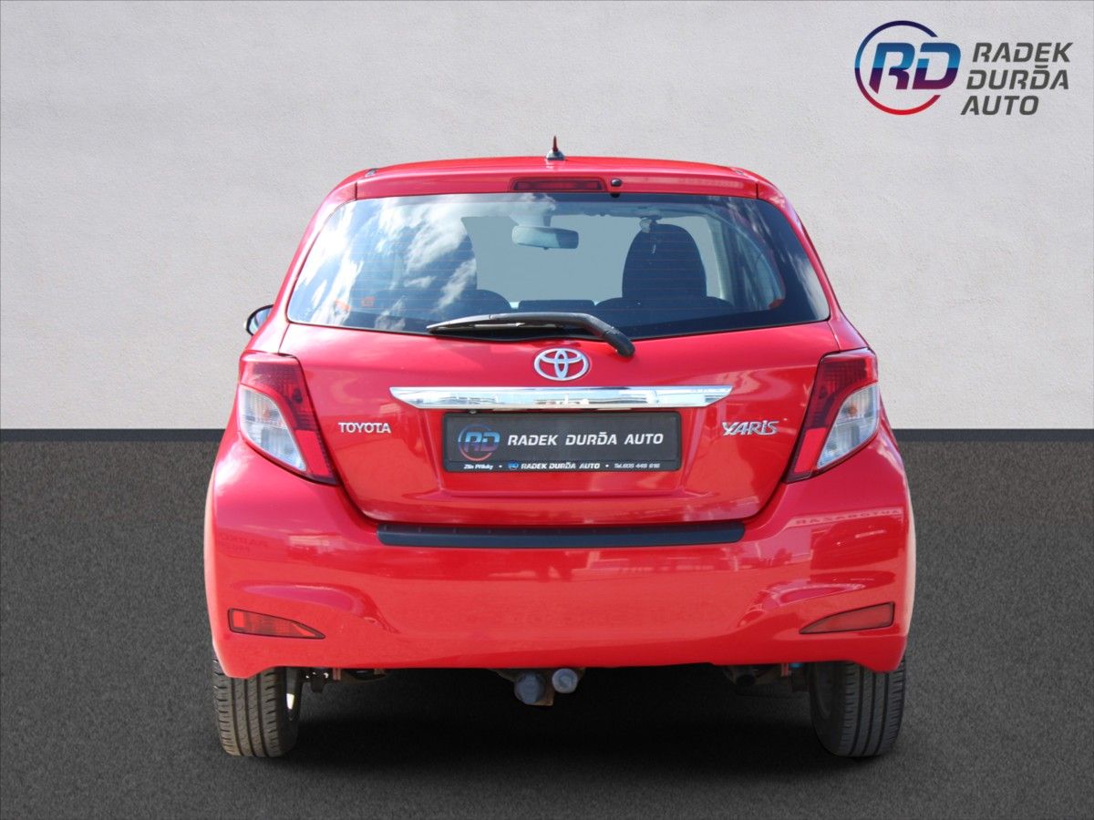 Toyota Yaris, 1,3 VVT-i  NOVÉ V ČR,TAŽNÉ - fotka 6