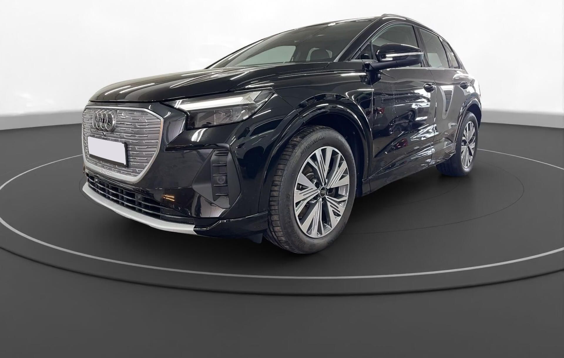 Audi Q4 e-tron, 45 quattro ACC Keyless Tep.čer