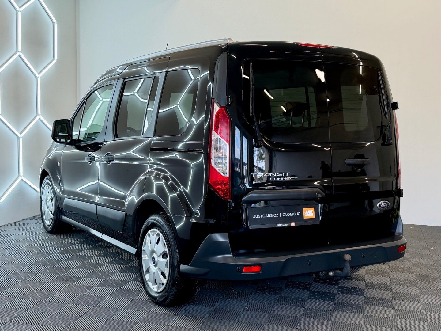 Ford Tourneo Connect, 1.6 TDCi GPS NAVI/SERV.KN. - fotka 6
