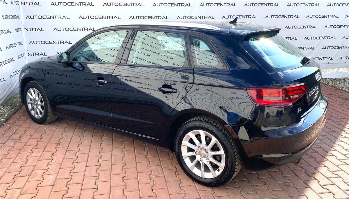 Audi A3, 1,2 Tfsi 81kwSportback - fotka 6