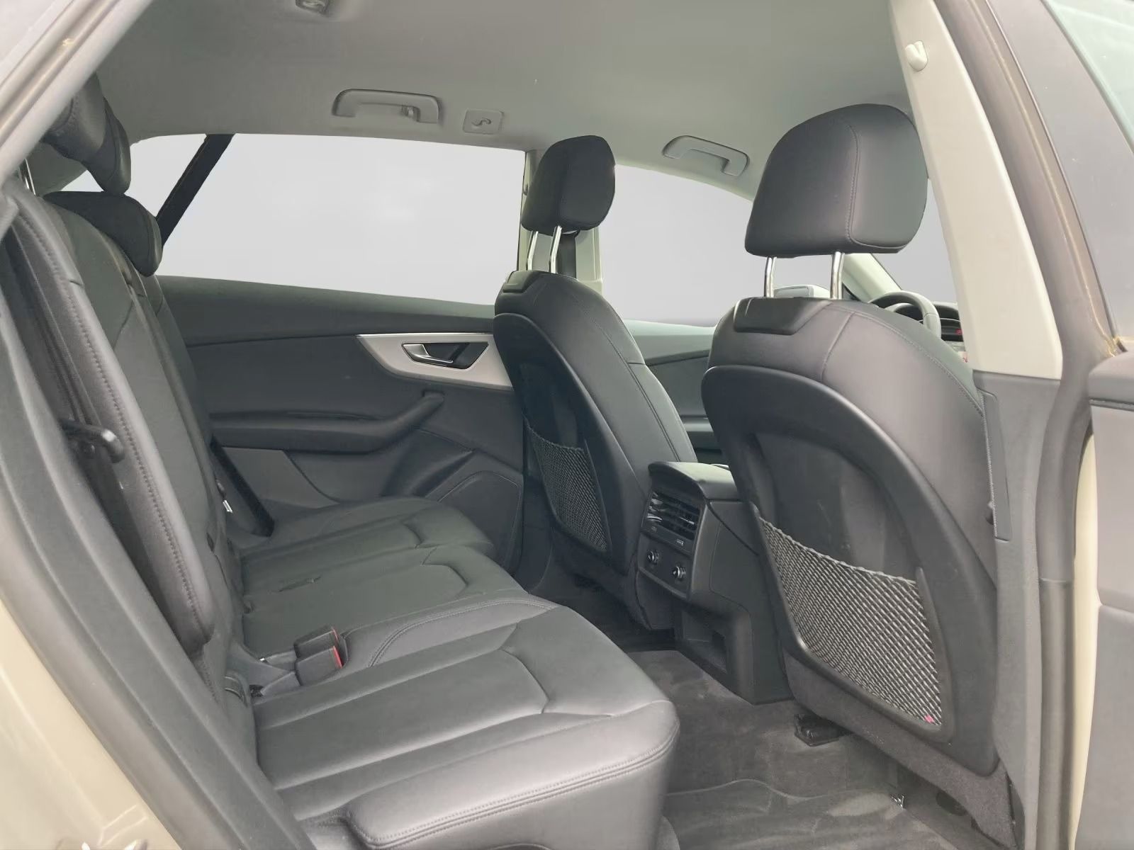 Audi Q8, 50 TDI quattro *Kůže*Navi*Led* - fotka 5