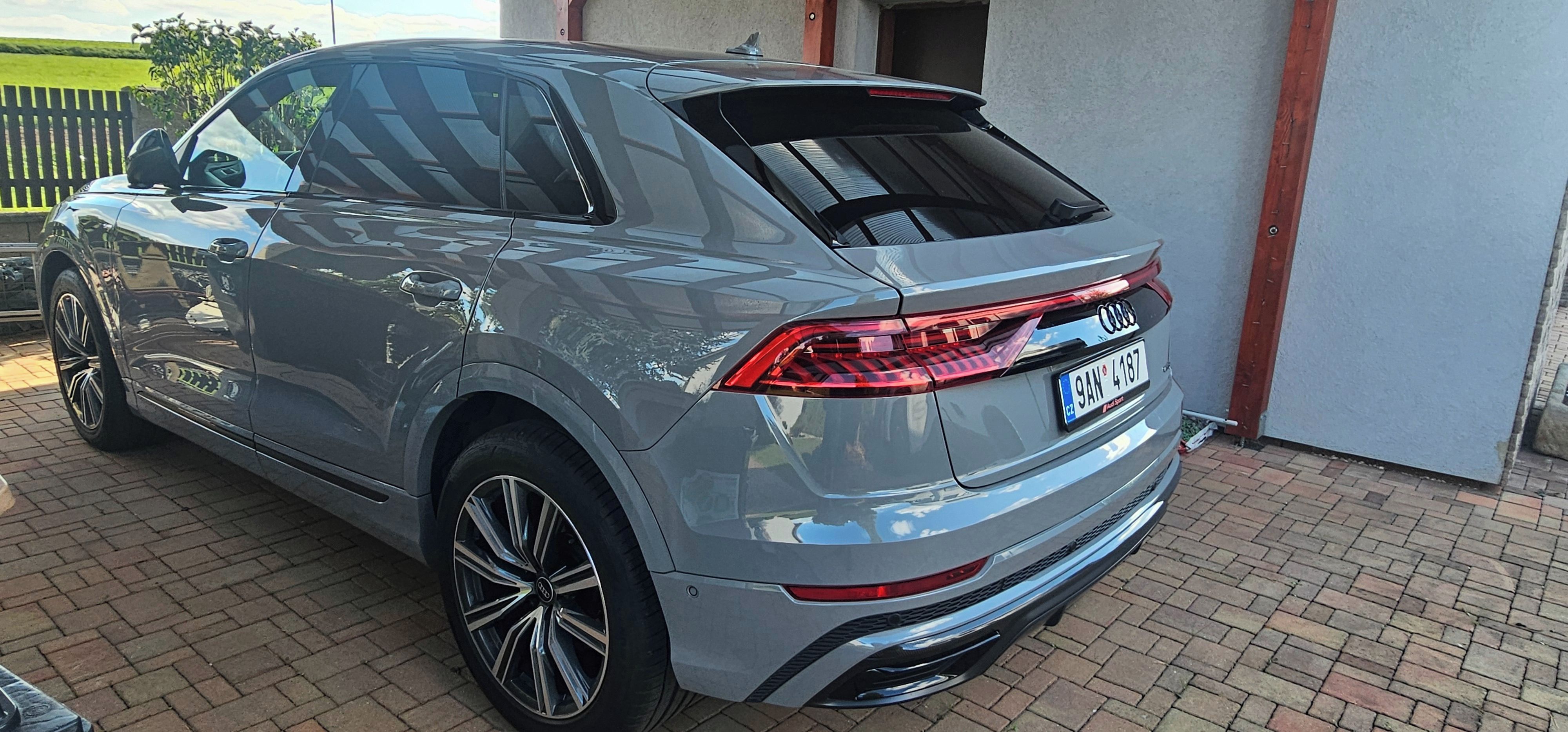 Audi Q8, Hezká,koupená v CZ,1.majitel - fotka 2