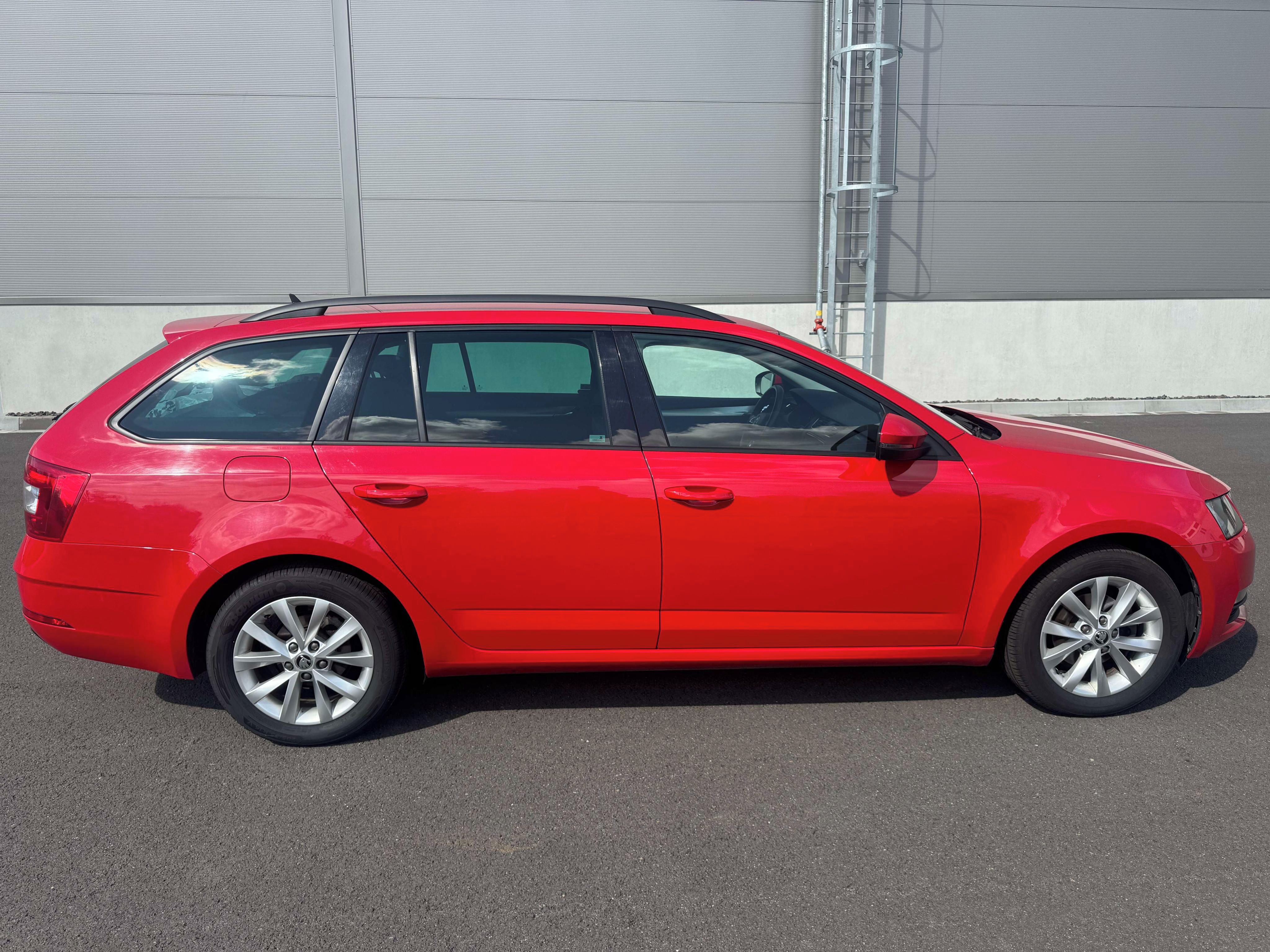 Škoda Octavia, 1.6TDI, Ambition,CZ 1. majitel - fotka 6