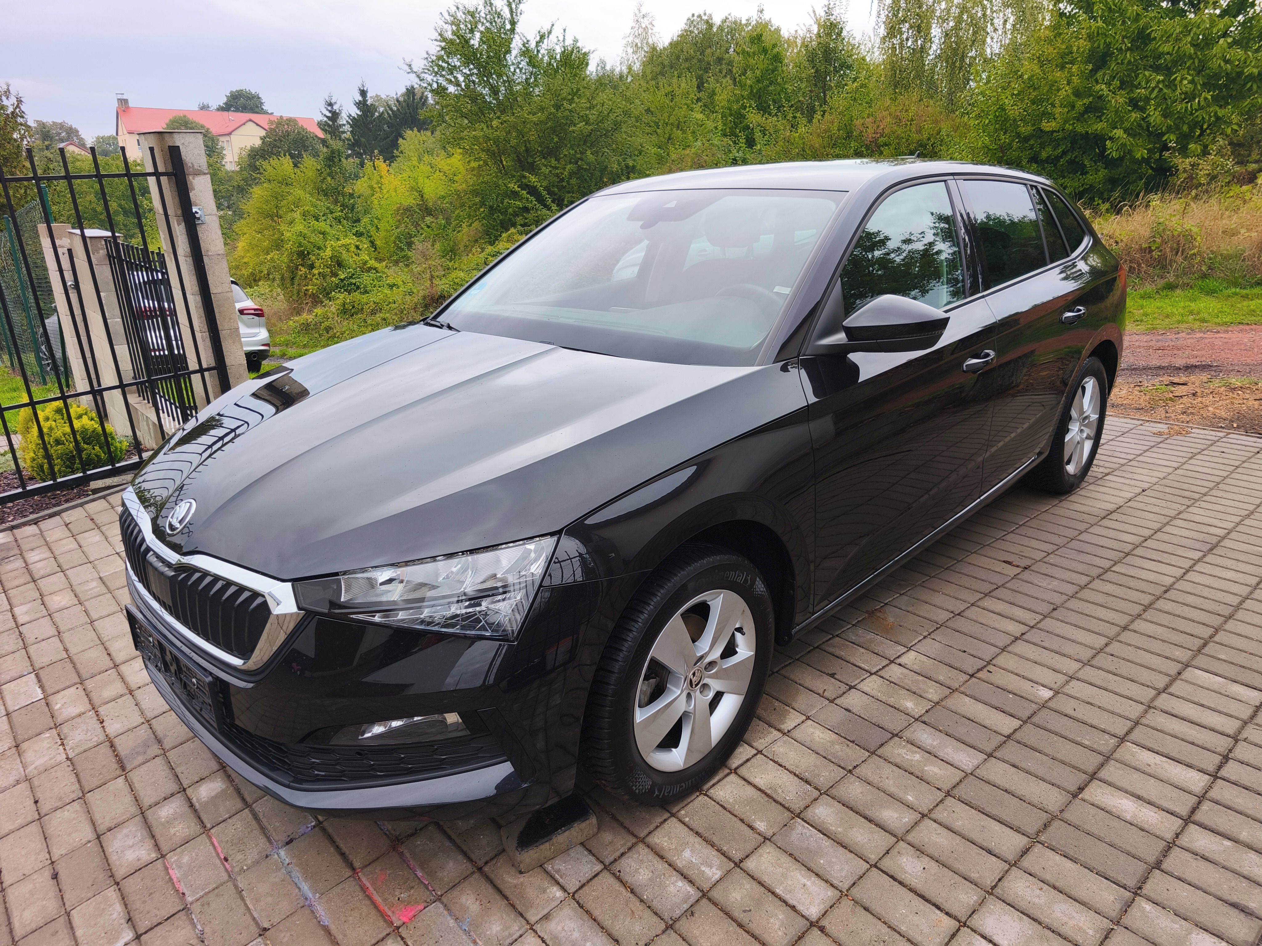 Škoda Scala, 1.0 TSI 81kw Full Led,NaVi,DPH - fotka 4
