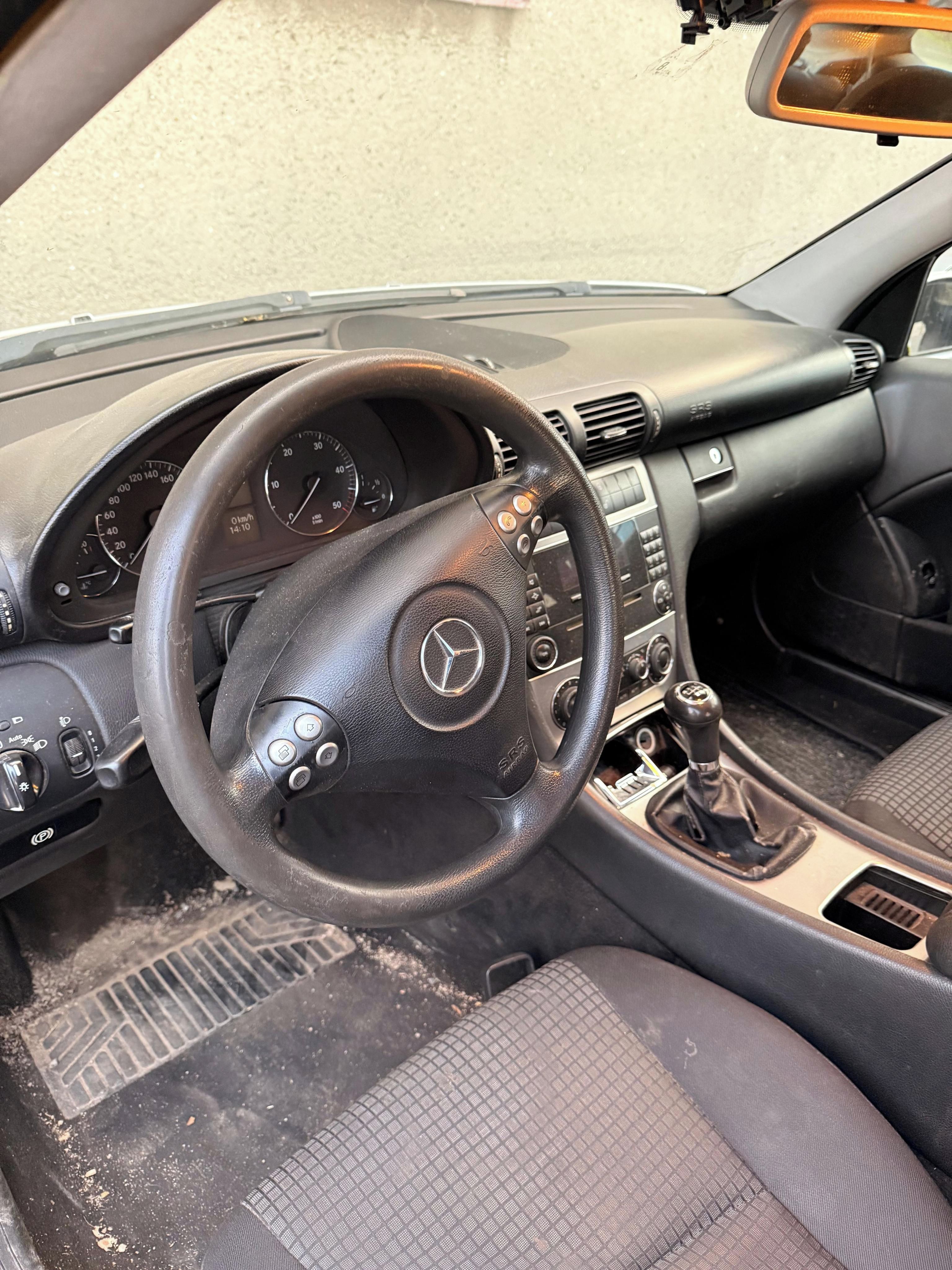Mercedes-Benz Třídy C, MERCEDES-BENZ C 200 CDI 203 CL - fotka 2