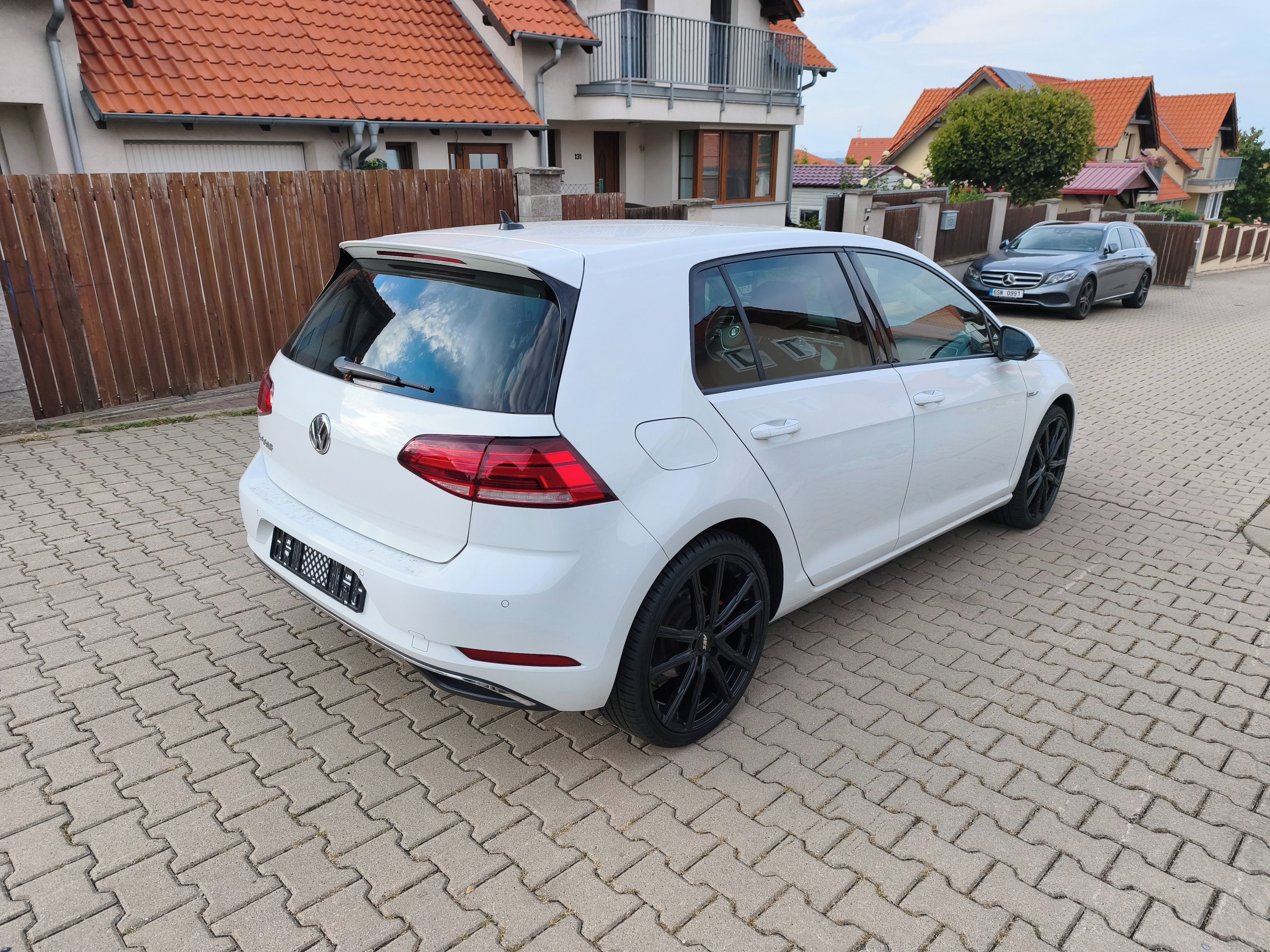 Volkswagen e-Golf, TČ*DigiKokp*vyhřev*ACC*SoH91% - fotka 5