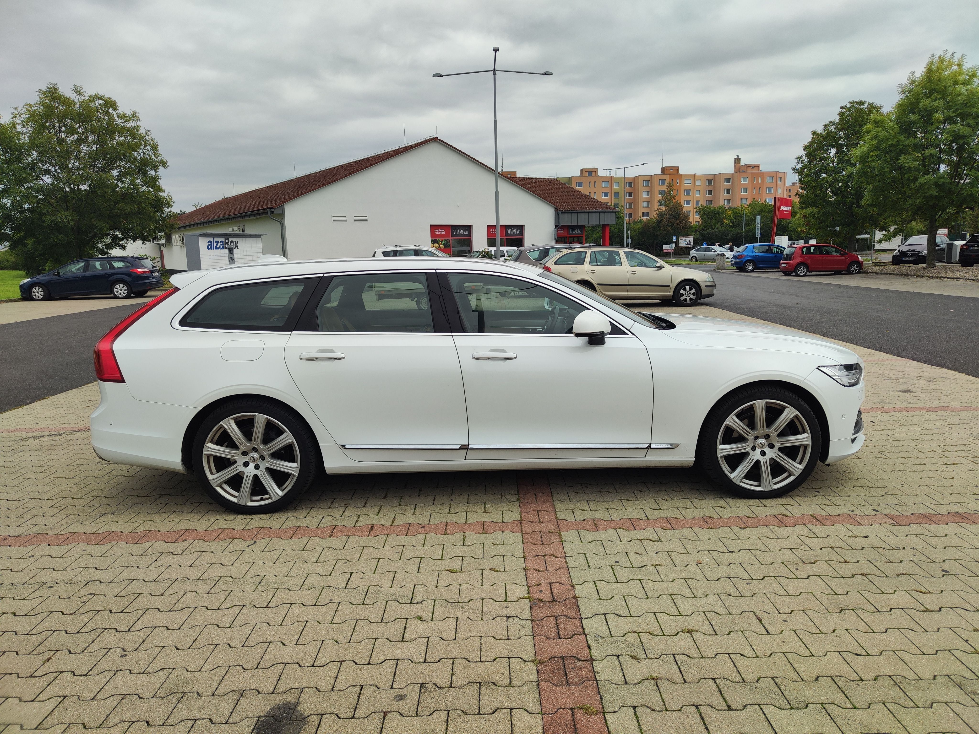 Volvo V90, Volvo V90 D5 4x4 - Inscription - fotka 4