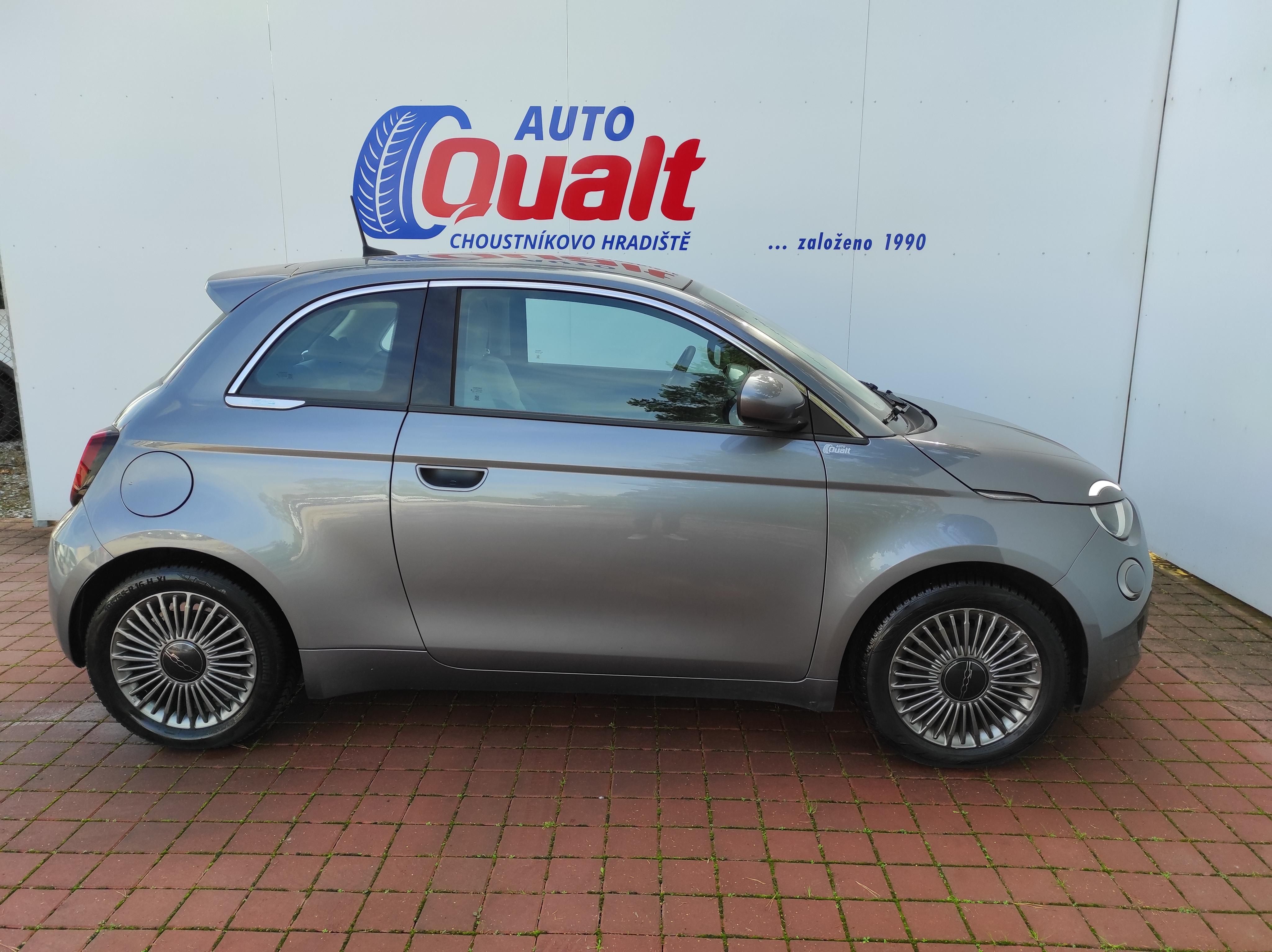 Fiat 500E, 42 kWh ICON + VÝHŘEV ZÁRUKA - fotka 4