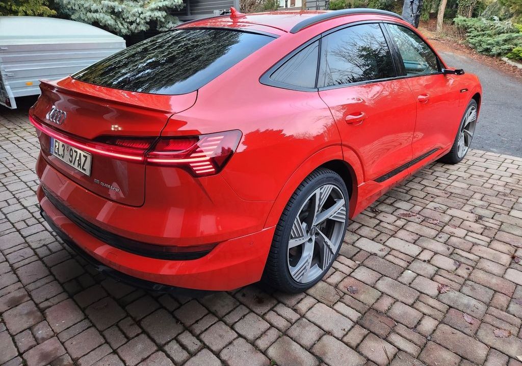 Audi e-tron, 55 quatro Sportback Sli - fotka 3